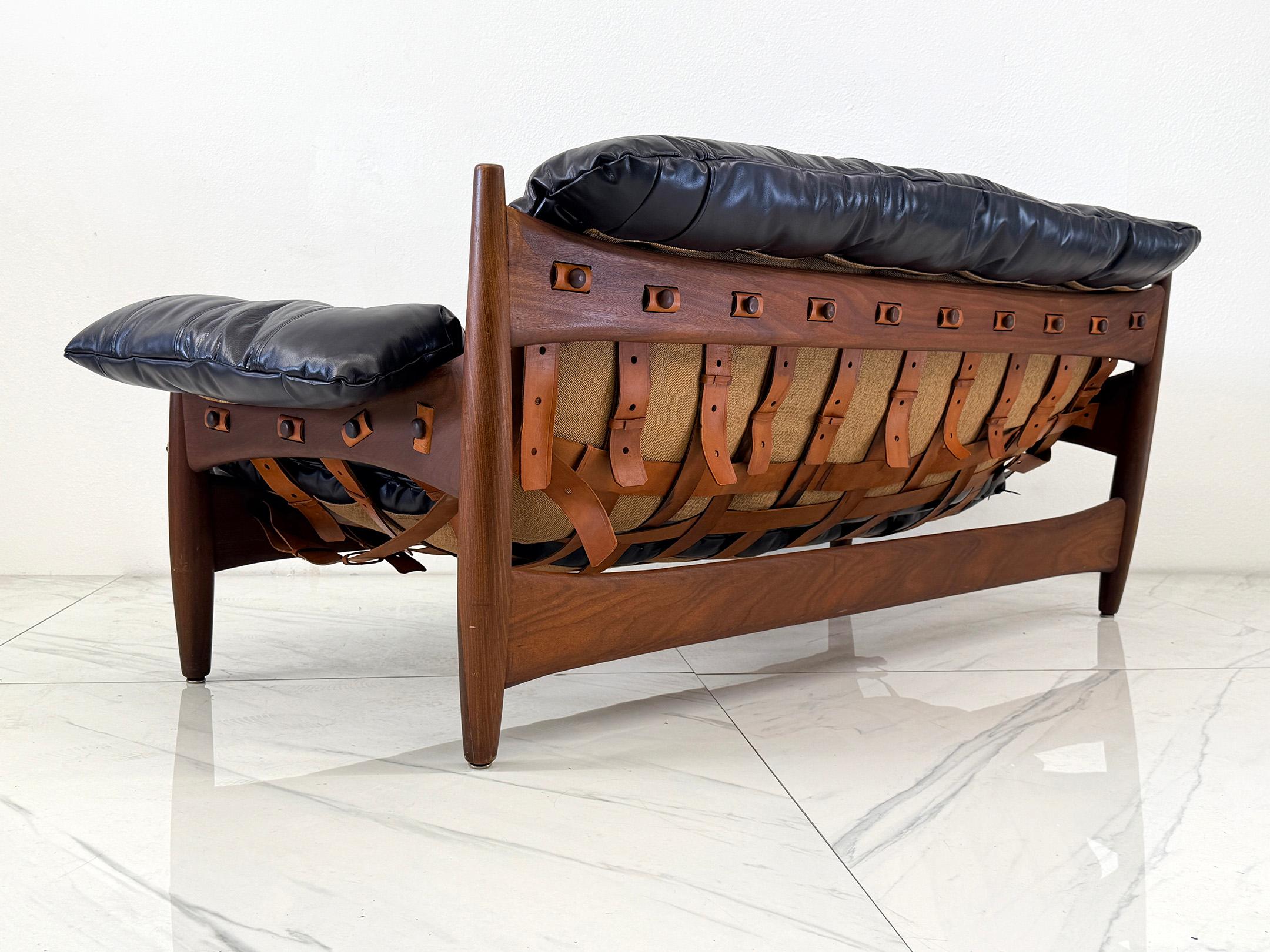 Sergio Rodrigues Mole Sheriff Sofa, Jacaranda Palisanderholz, Leder, 1960er Jahre (Italienisch) im Angebot