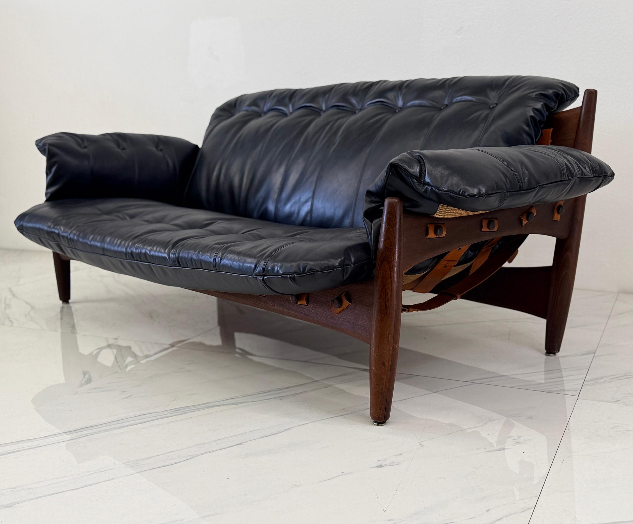 Sergio Rodrigues Mole Sheriff Sofa, Jacaranda Palisanderholz, Leder, 1960er Jahre im Zustand „Gut“ im Angebot in Culver City, CA