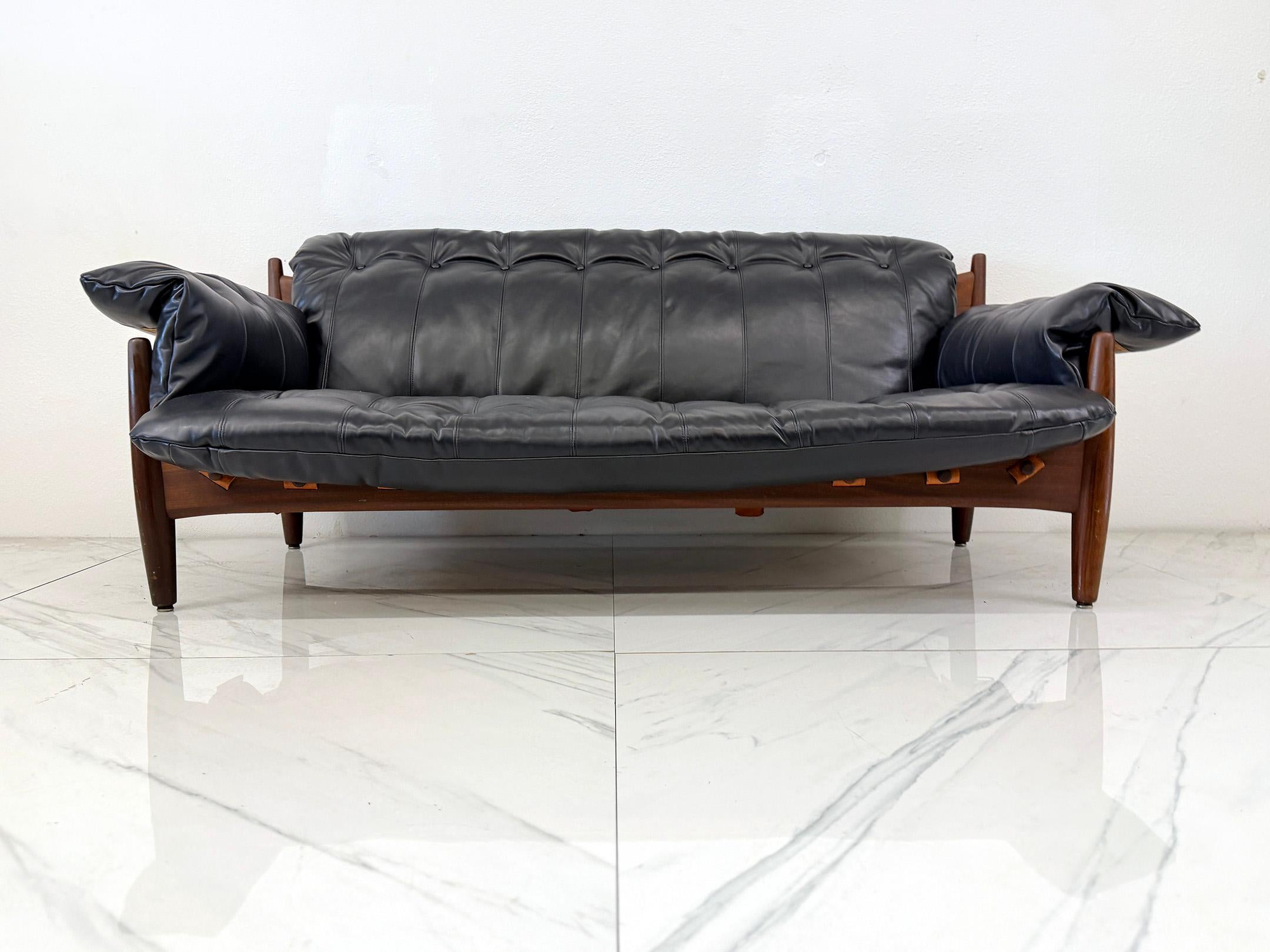 Sergio Rodrigues Mole Sheriff Sofa, Jacaranda Palisanderholz, Leder, 1960er Jahre im Angebot 1