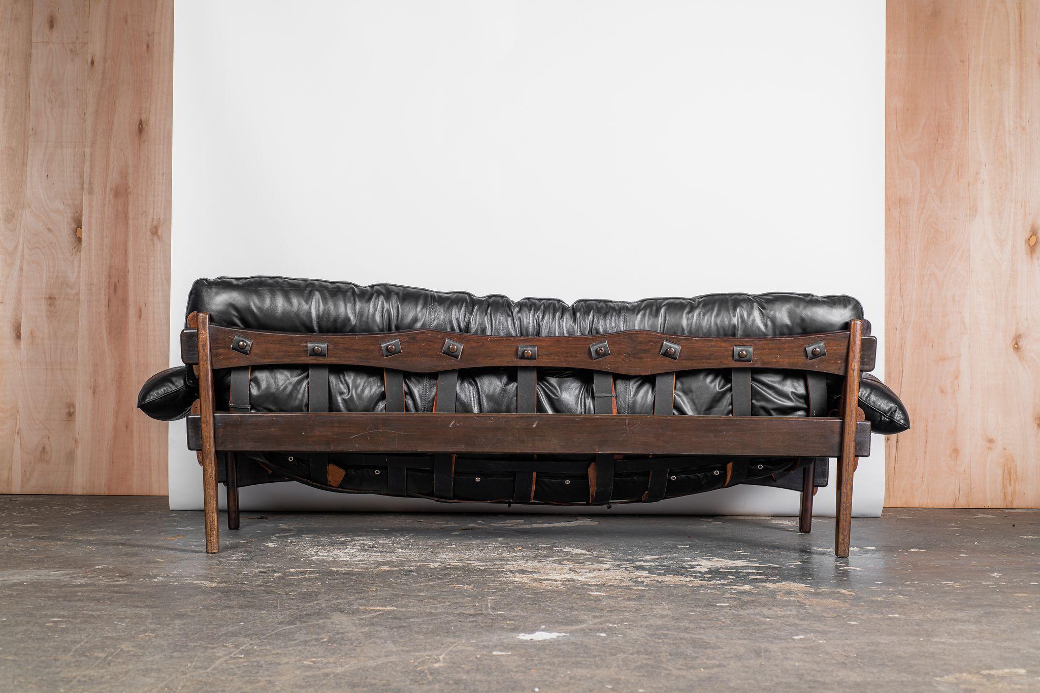 Sergio Rodrigues, Moleca-Sofa – brasilianisch, Mid-Century Modern – 1963 (Moderne der Mitte des Jahrhunderts) im Angebot