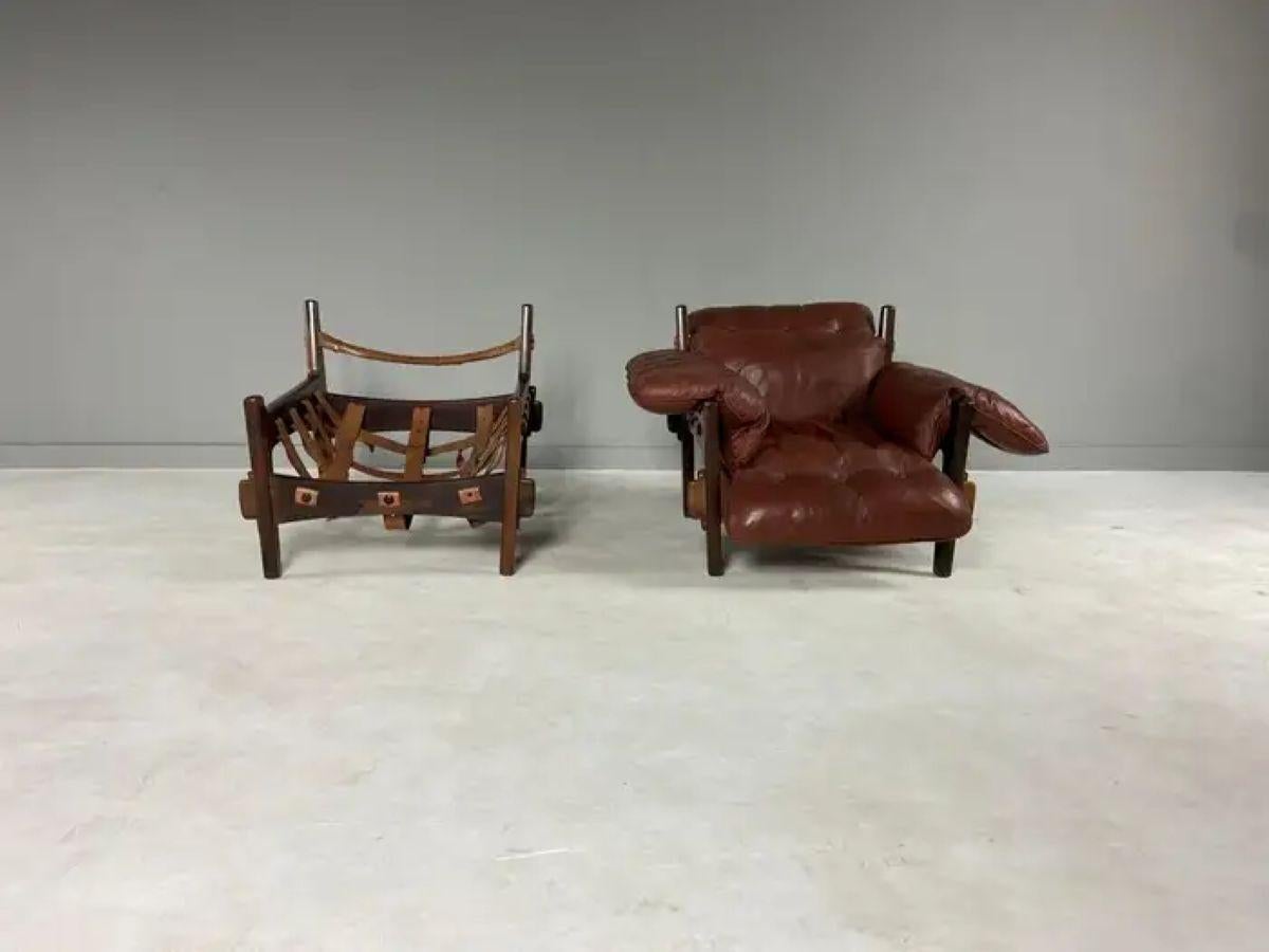 Pelle Sergio Rodrigues, Coppia di poltrone Moleca, CIRCA 1963 in vendita