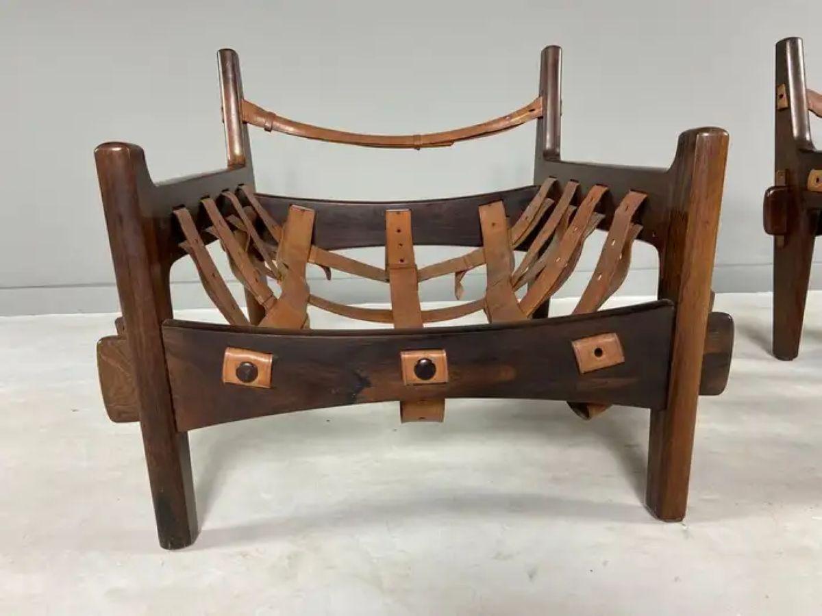 Sergio Rodrigues, Coppia di poltrone Moleca, CIRCA 1963 in vendita 1