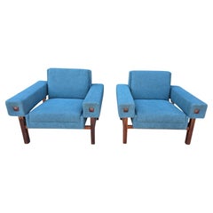 Sillones modernos de mediados de siglo