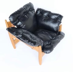 Sergio Rodrigues Sheriff Chair in new leather
