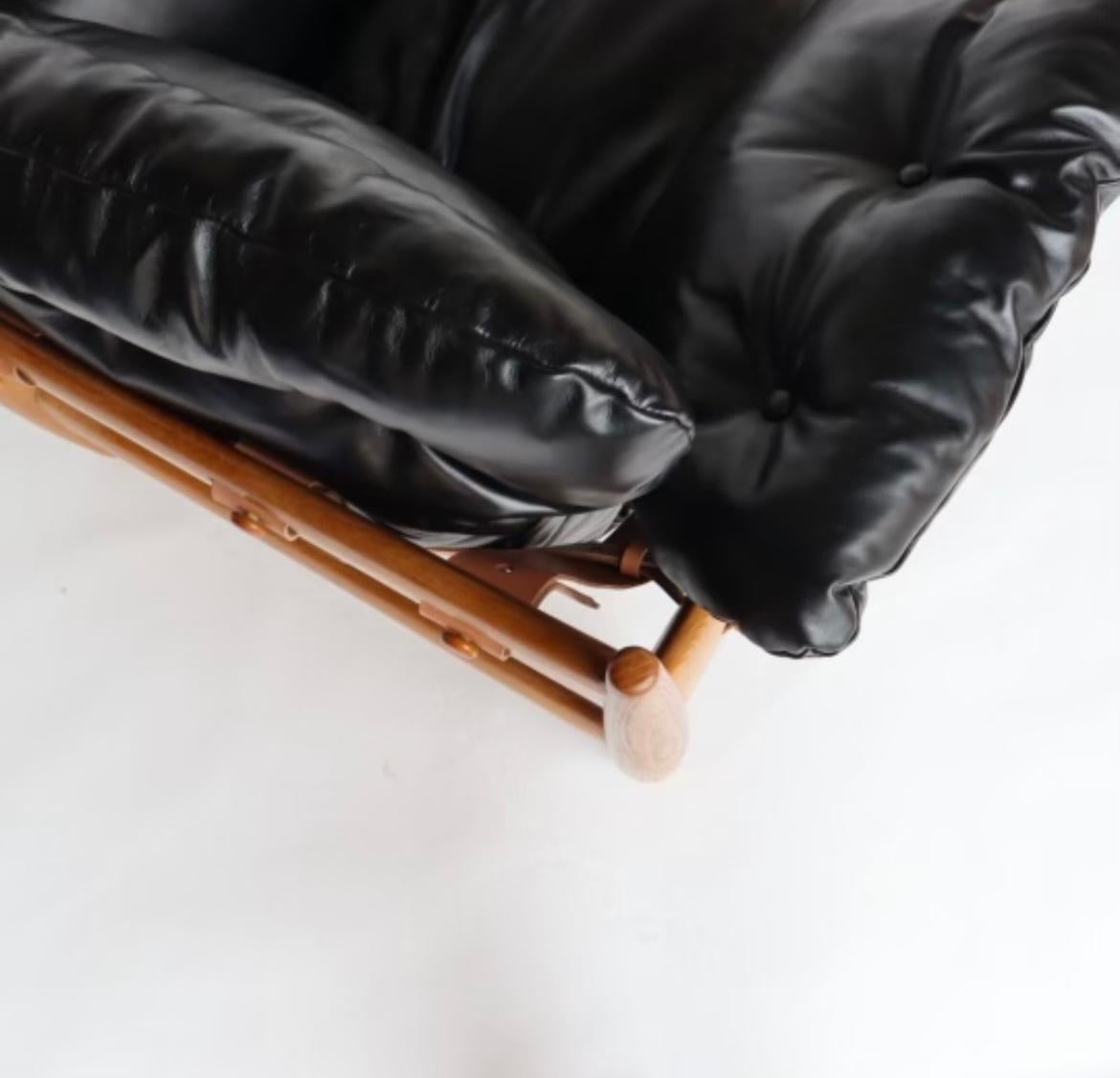 Sergio Rodrigues Sheriff Chair in new leather In Excellent Condition In San Diego, CA