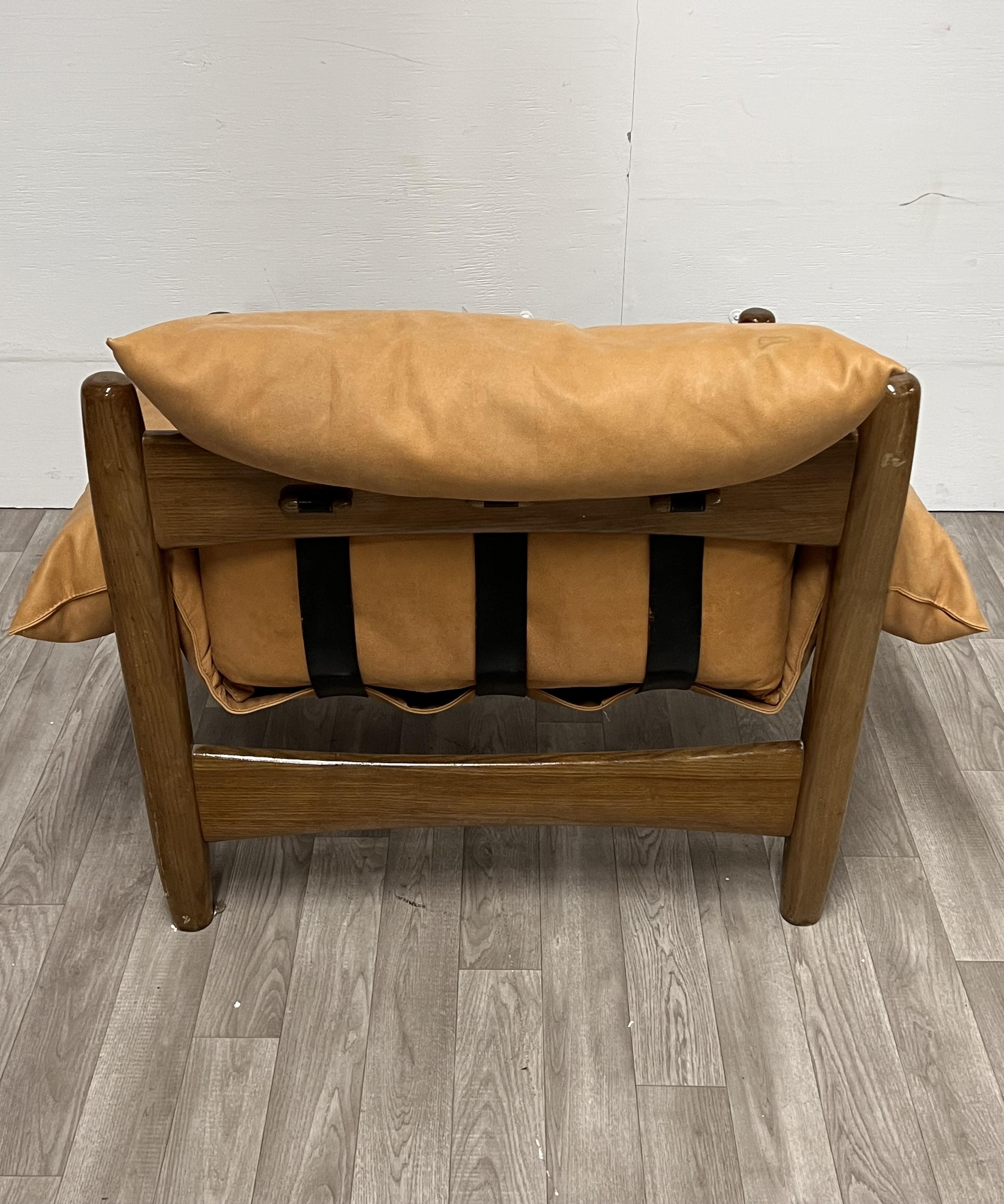 Sergio Rodrigues 'Sheriff' Lounge Chair For Sale 1