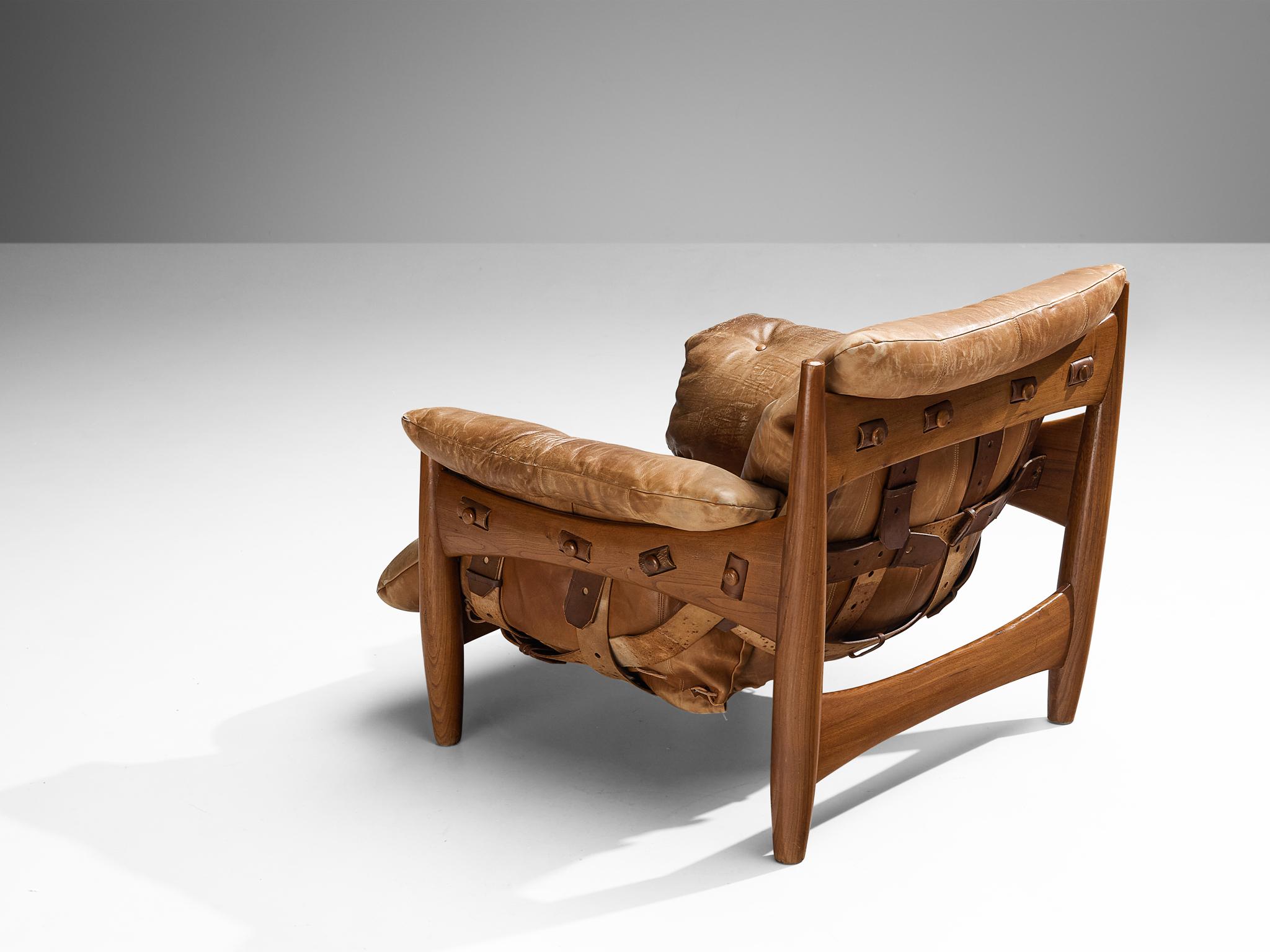 Sergio Rodrigues 'Sheriff' Lounge Chair in Walnut and Cognac Leather 1