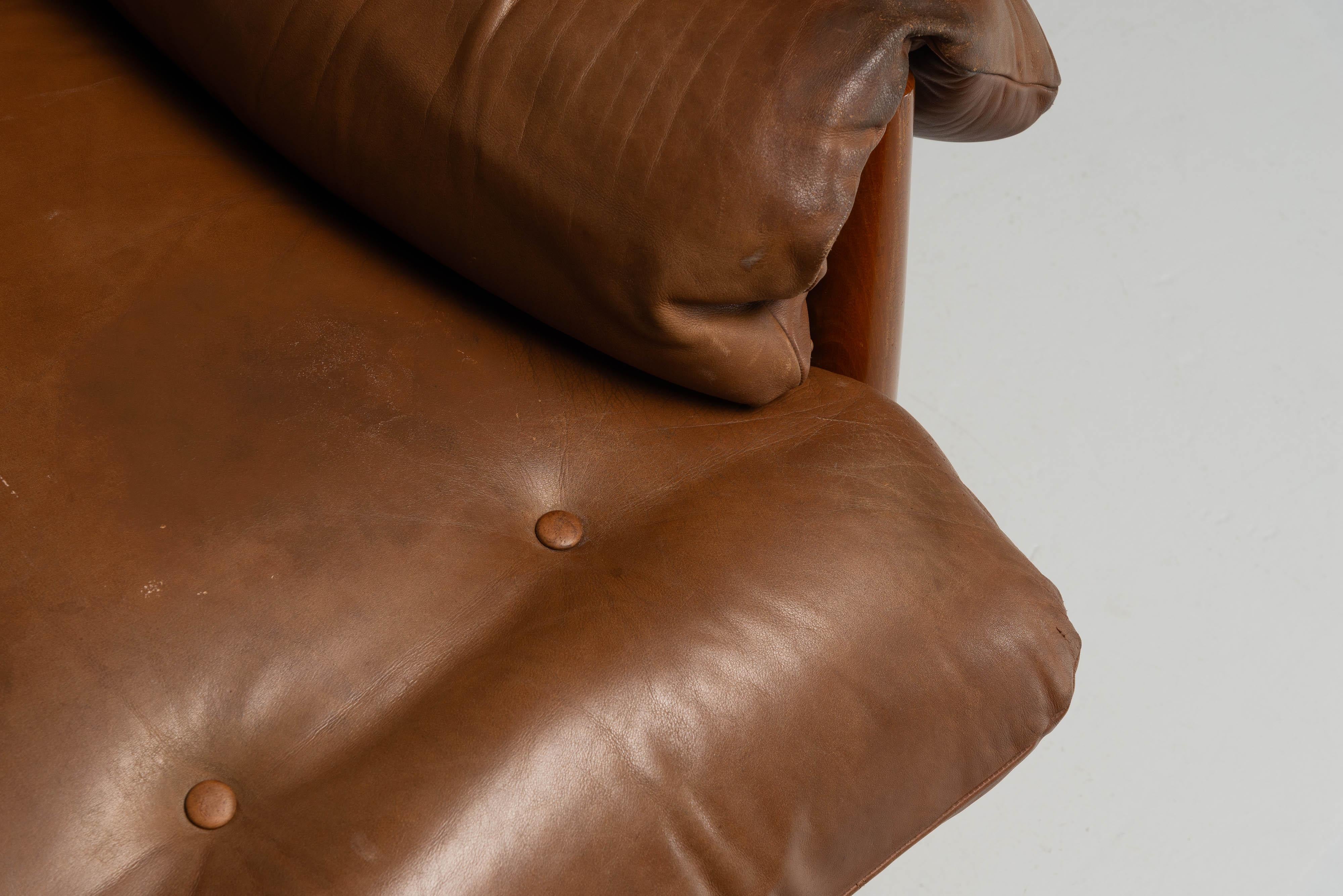 Sergio Rodrigues Sheriff lounge chair ISA Bergamo Italy 1961 2