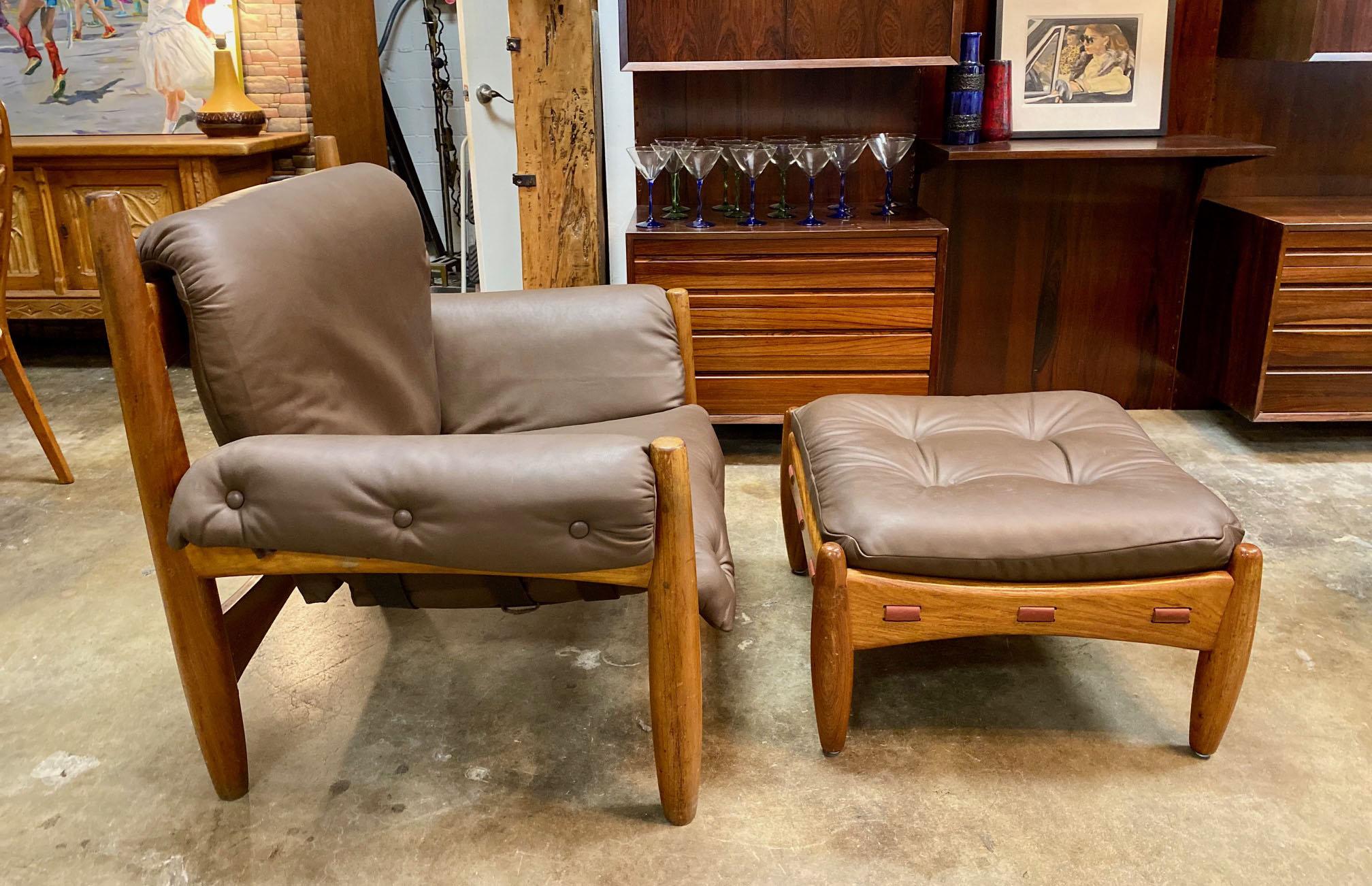 Mid-Century Modern Sergio Rodrigues 'Sheriff' Lounge Chair with Ottoman For Sale
