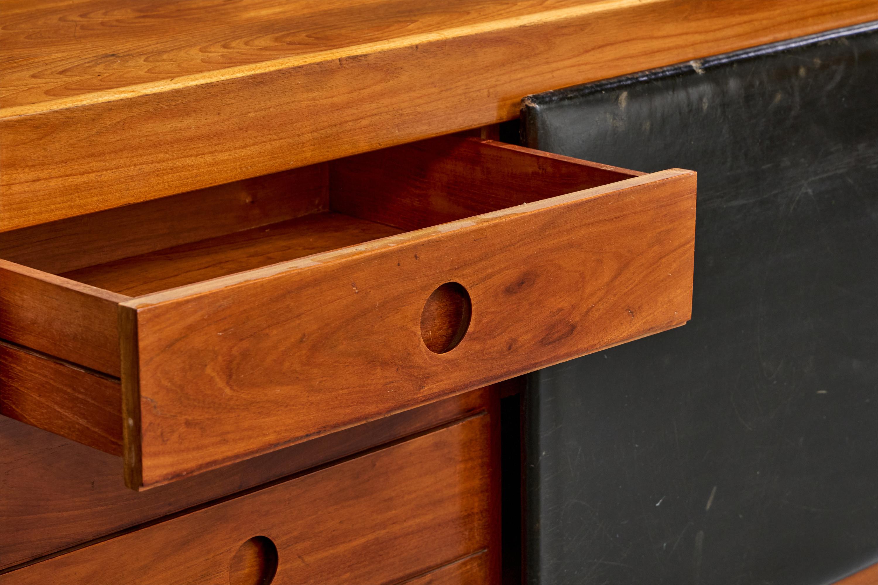 Sergio Rodrigues, Sideboard, Freijó, Leather, Brazil, 1960s For Sale 5