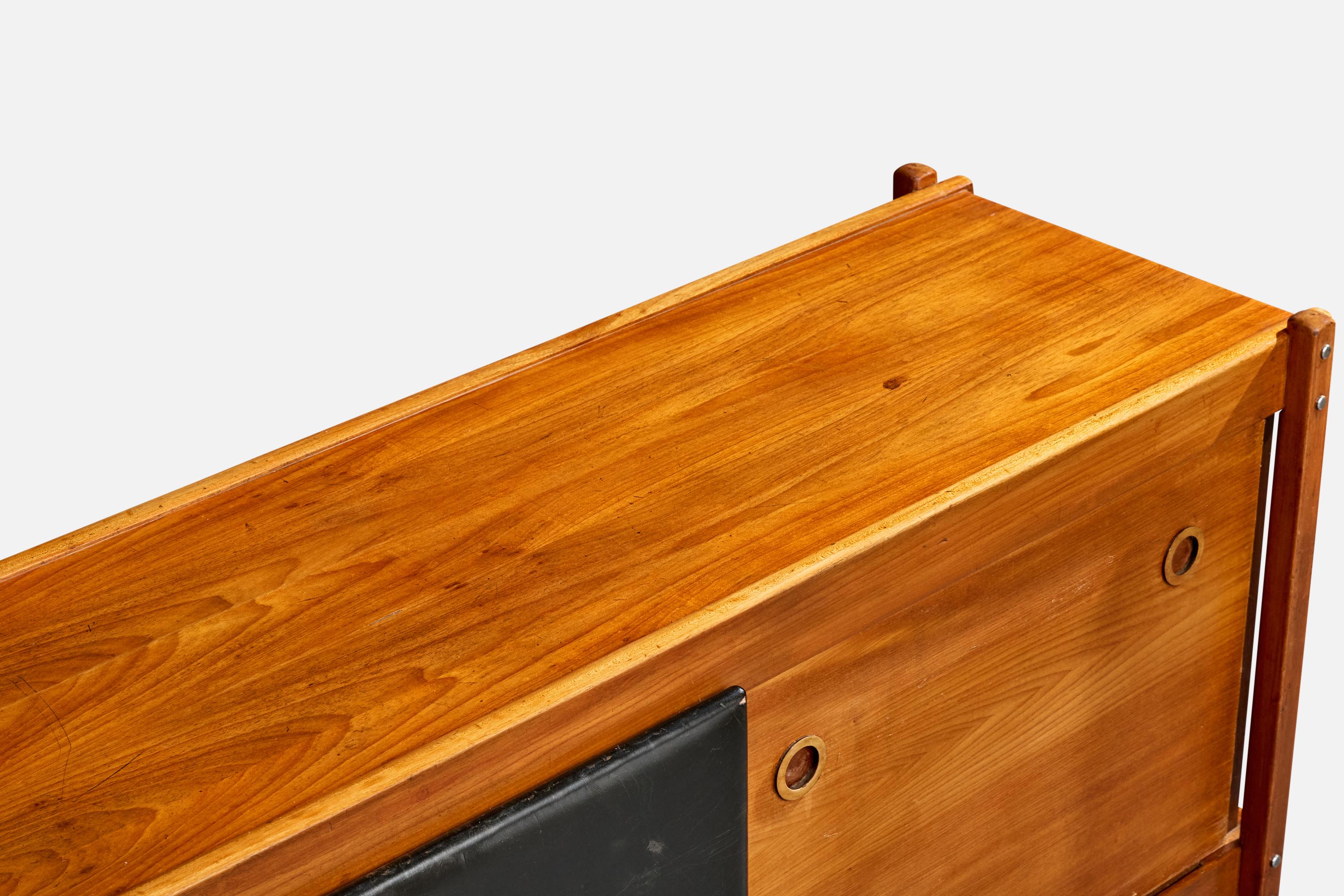 Sergio Rodrigues, Sideboard, Freijó, Leather, Brazil, 1960s For Sale 1