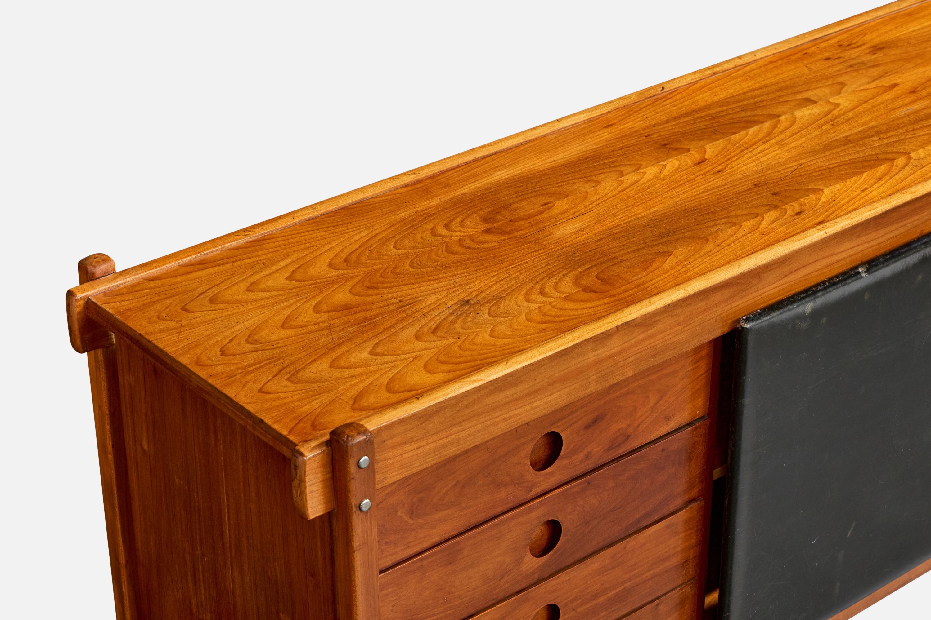 Sergio Rodrigues, Sideboard, Freijó, Leather, Brazil, 1960s For Sale 3
