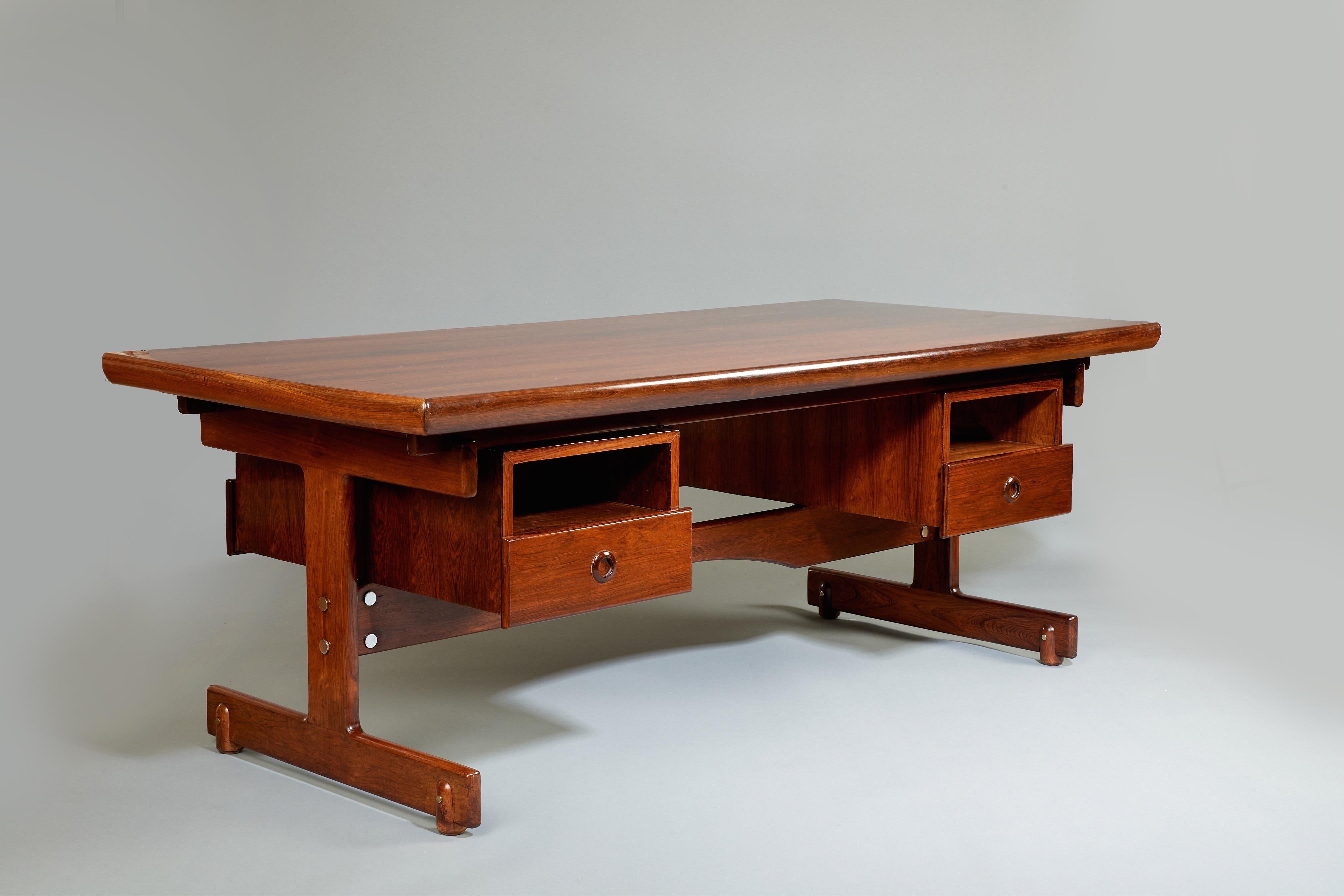 Mid-20th Century Sergio Rodrigues, Stunning and Monumental Modernist Desk, Brazil, 1962