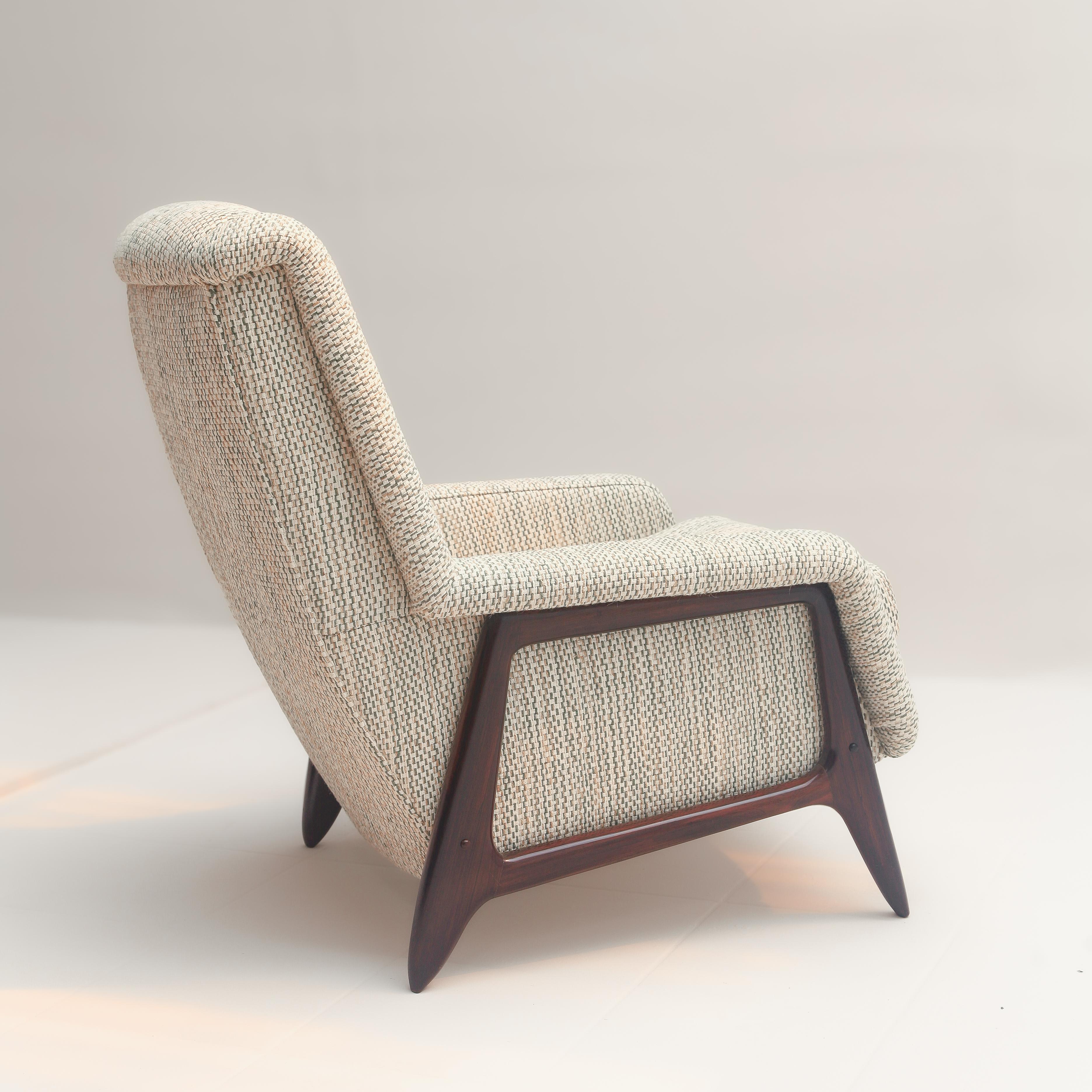 Sergio Rodrigues - Taba - Stella armchair in solid rosewood jacaranda 1956 In Excellent Condition For Sale In São Paulo, SP