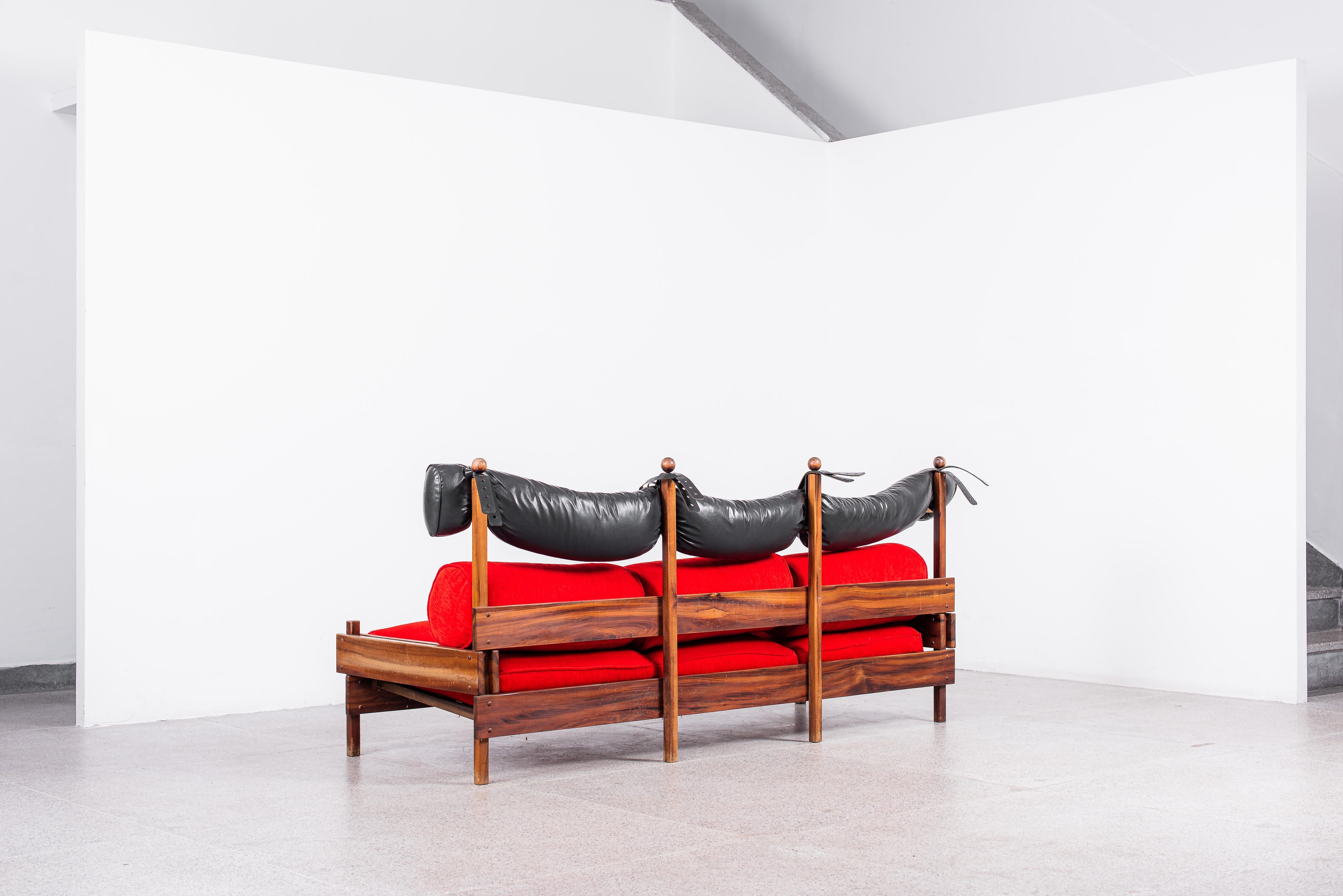 Sérgio Rodrigues, Sofá Tonico, 1962 Moderno de mediados de siglo en venta