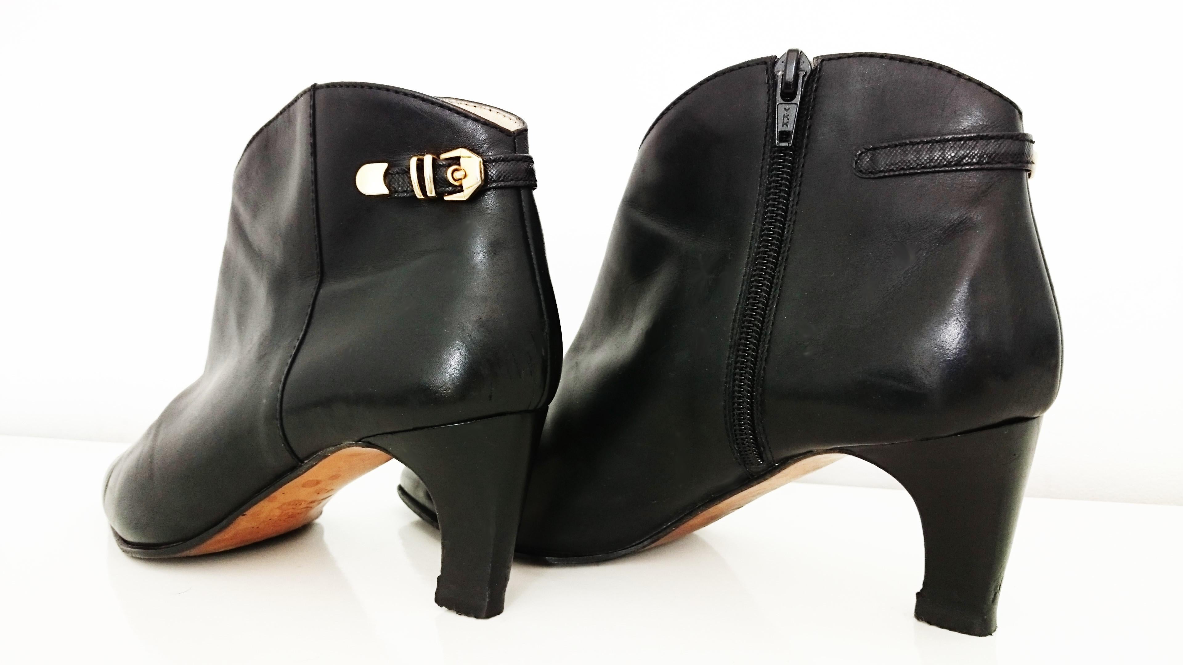 Sergio Rossi Ankle Boots Black Leather with Zipper. Great conditions. Size 40 For Sale 1