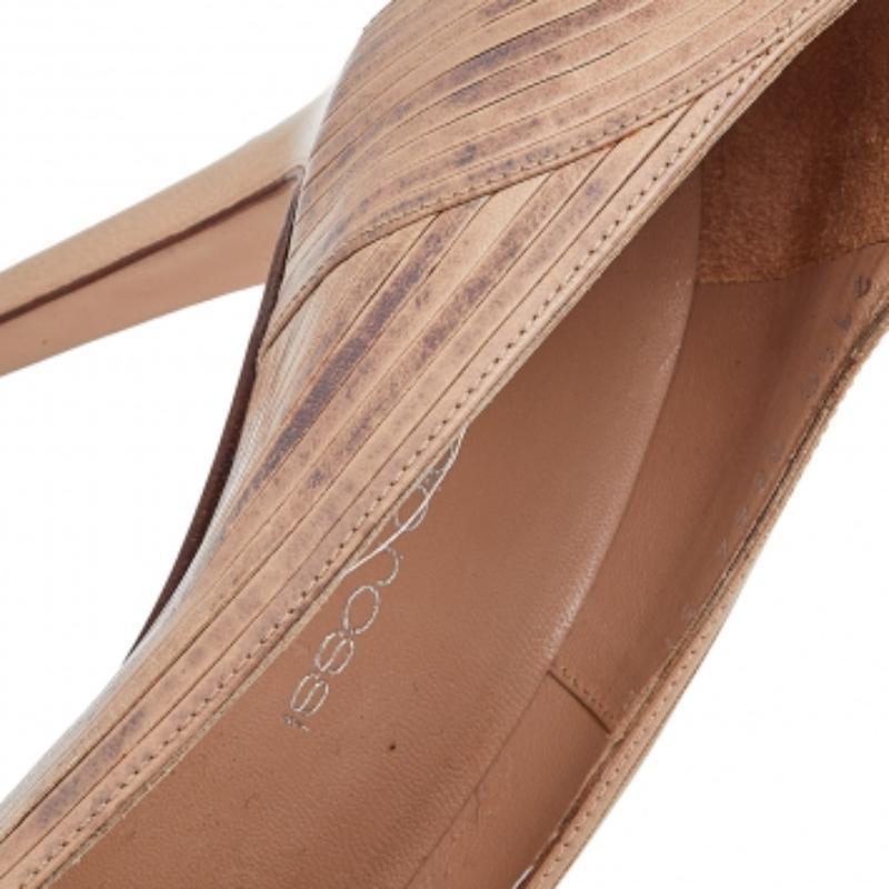 Sergio Rossi Bombas puntiagudas de piel beige talla 37 Beige en venta