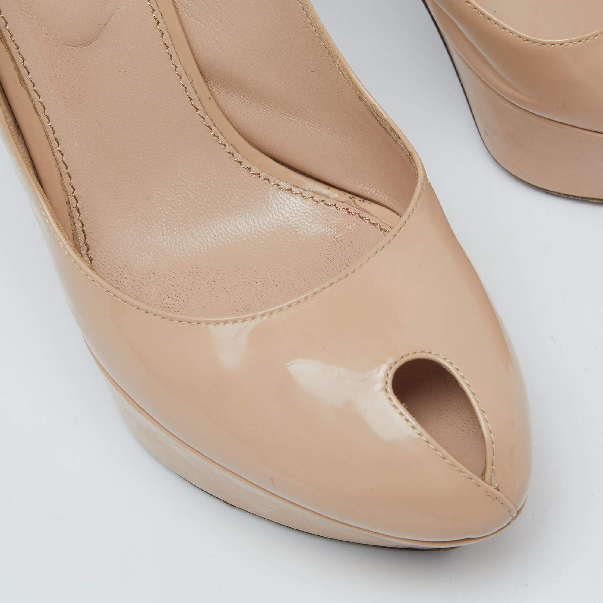 Sergio Rossi Beige Patent Leather Cachet Slingback Pumps Size 39 For Sale 3