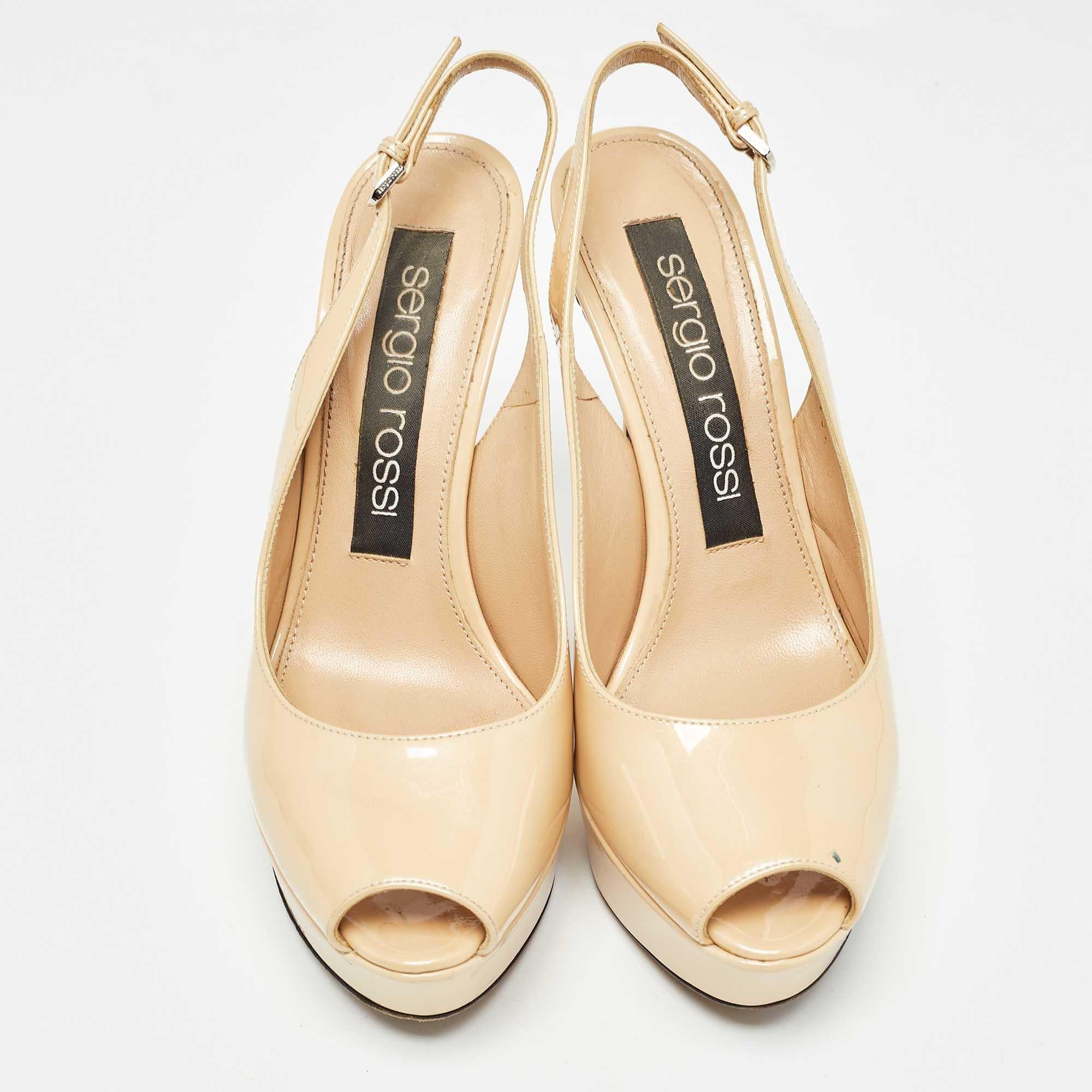 Sergio Rossi Beige Patent Leather Peep Toe Slingback Pumps Size 36 In Good Condition For Sale In Dubai, Al Qouz 2