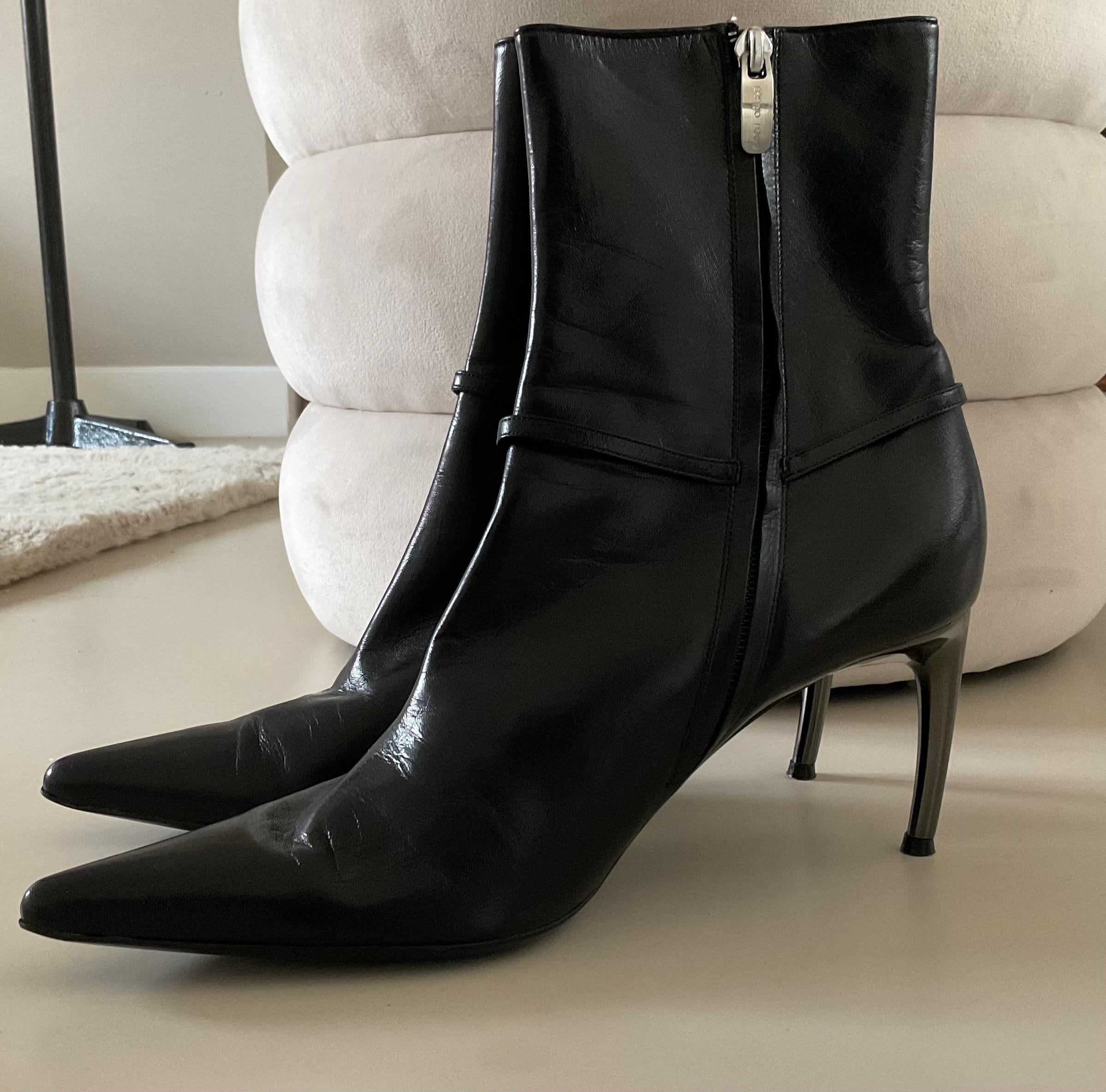 Noir Sergio Rossi Bottes noires à talons hauts 90s en vente