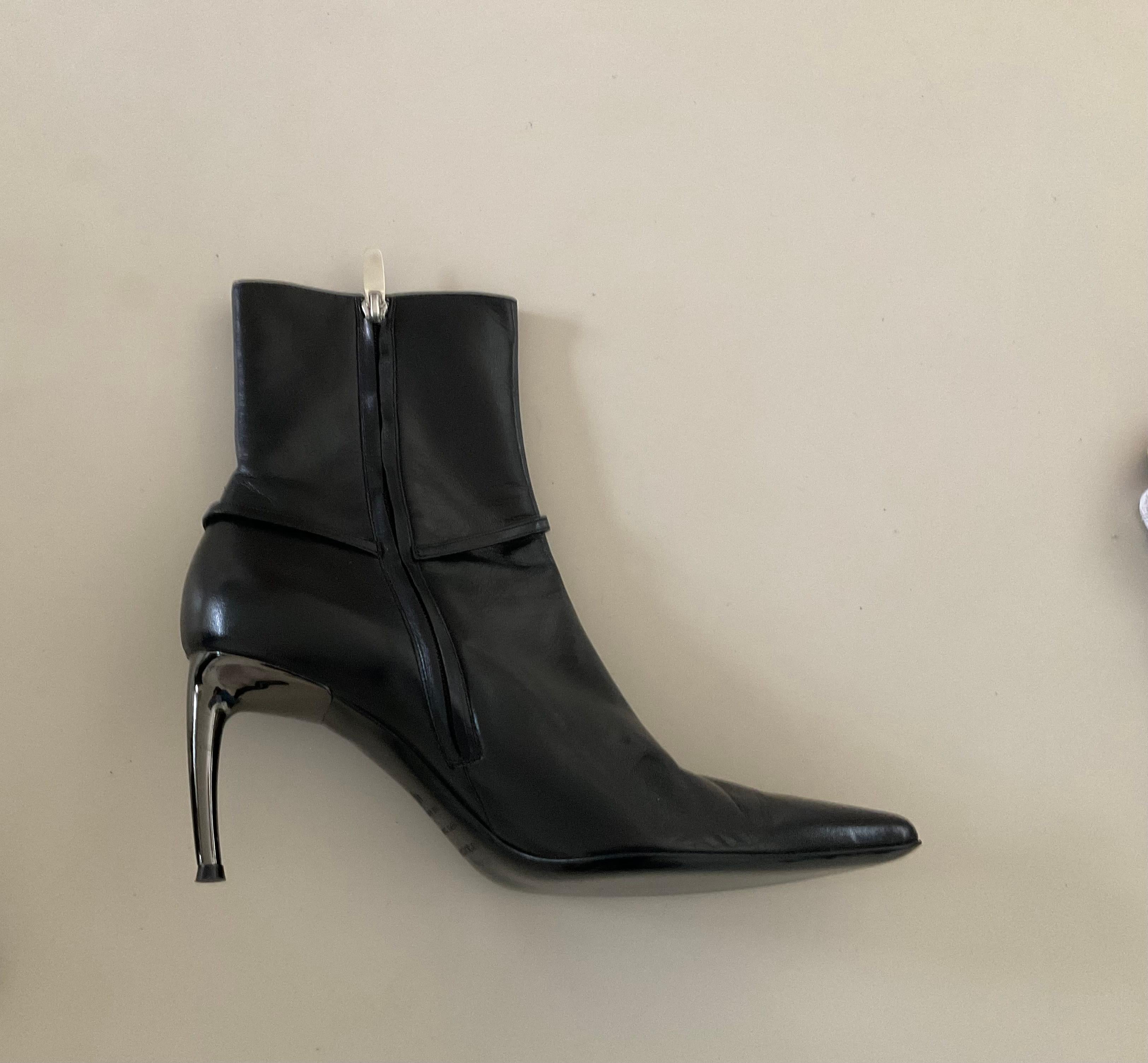 Sergio Rossi Bottes noires à talons hauts 90s en vente 1