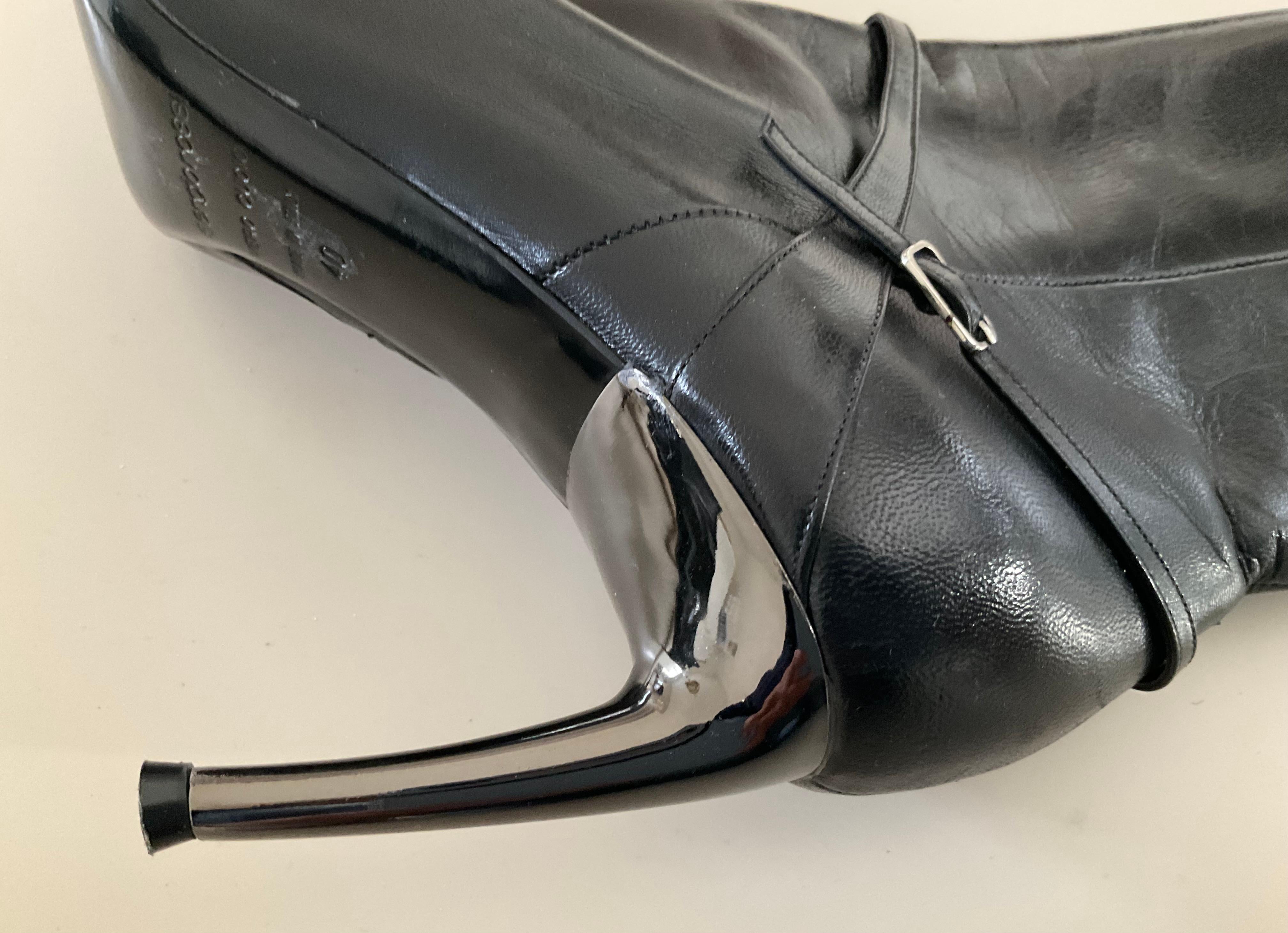 Sergio Rossi Bottes noires à talons hauts 90s en vente 3