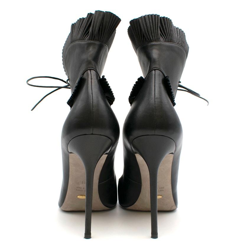 Sergio Rossi Black Heeled Pumps With Pleated Ankle - Size 41 In Excellent Condition For Sale In London, GB