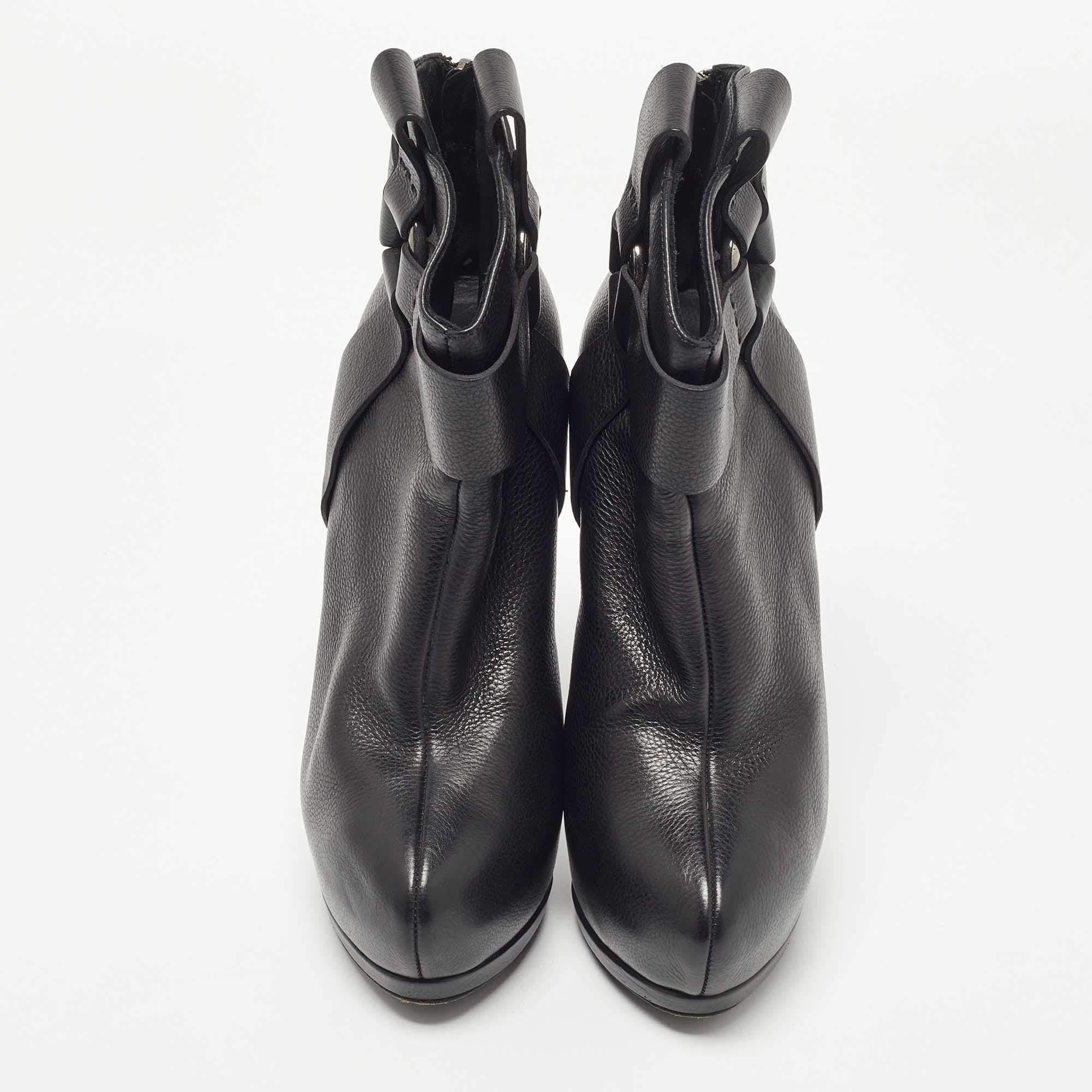 Noir Sergio Rossi - Bottines en cuir noir - Taille 39.5 en vente