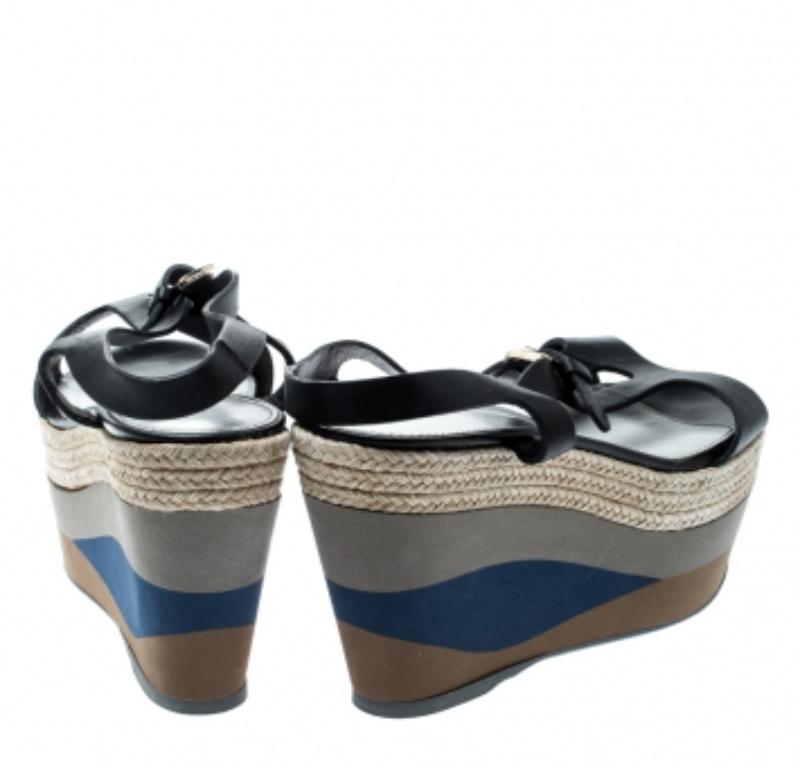 Donna Sergio Rossi Sandali con cinturino alla caviglia in pelle nera Taglia 36,5 in vendita