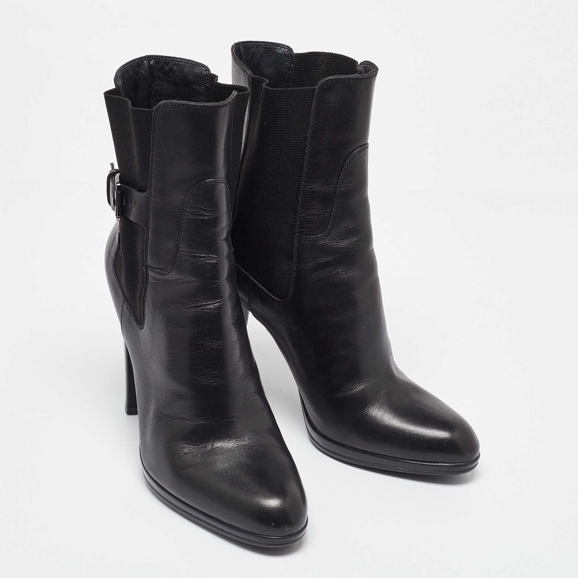 Women's Sergio Rossi Black Leather Buckle Detail Ankle Boots Size 40 For Sale