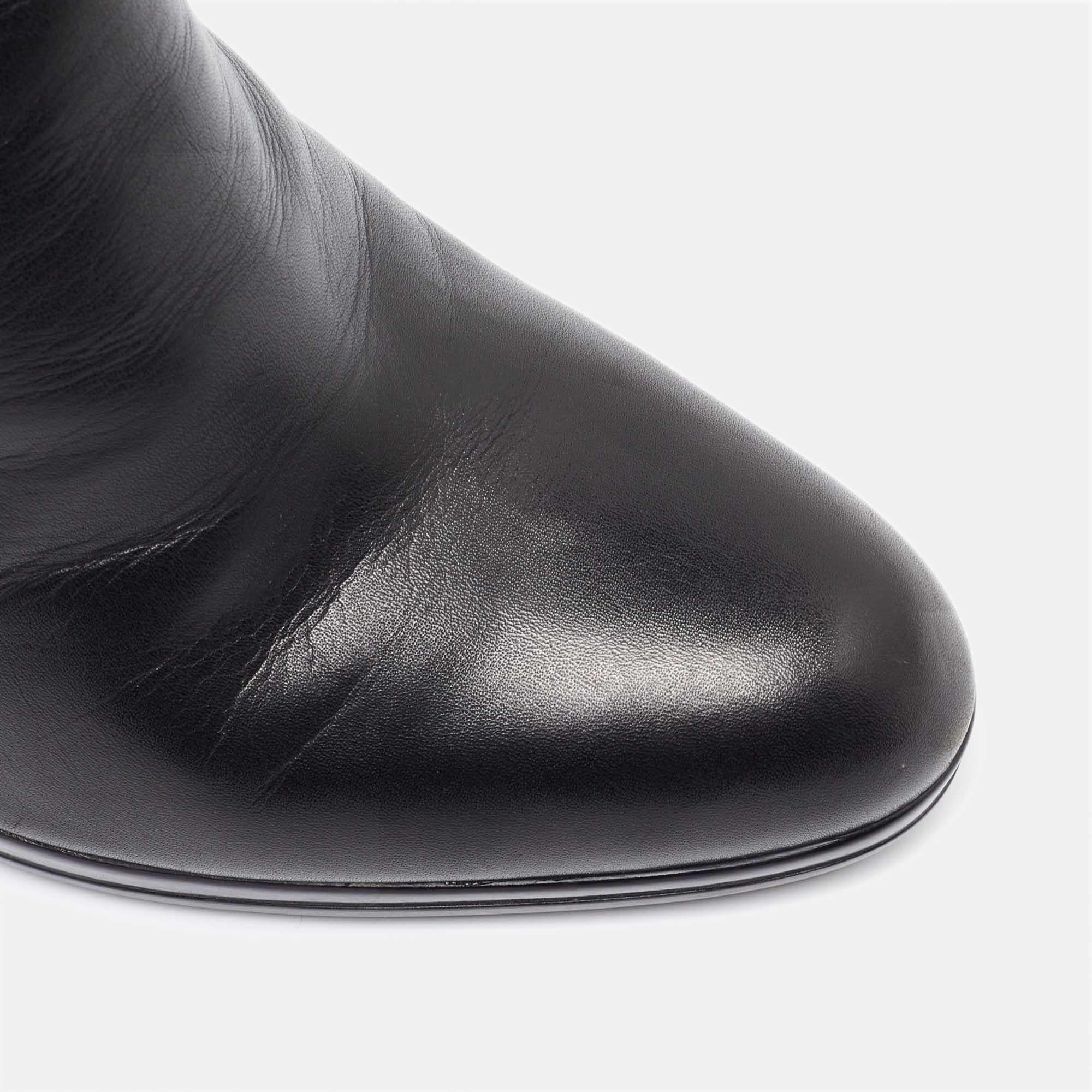 Sergio Rossi Black Leather Buckle Detail Ankle Boots Size 40 For Sale 4