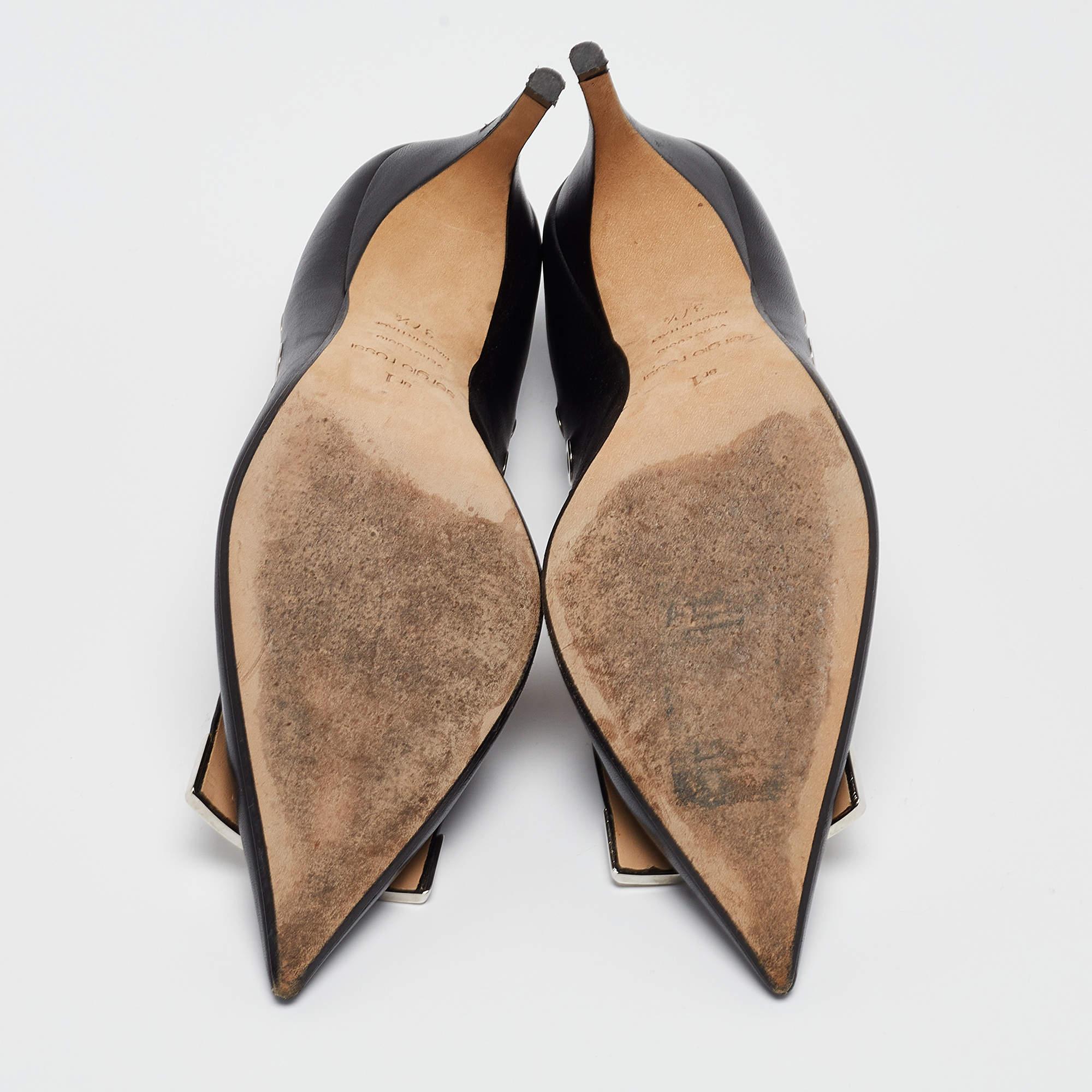 Sergio Rossi - Escarpins en cuir noir avec œillets - Taille 37,5 en vente 1