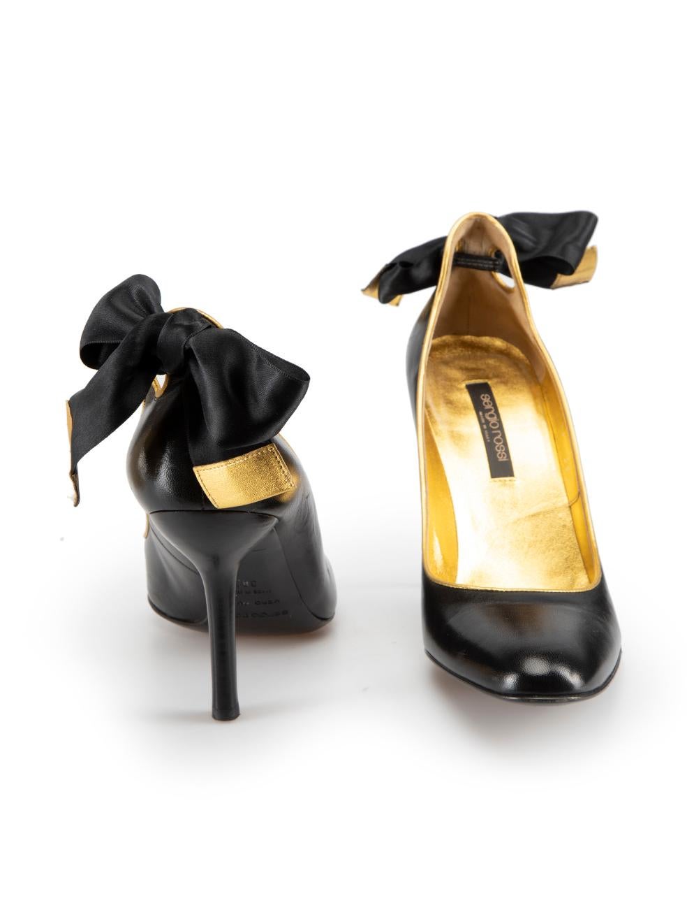 Sergio Rossi Black Leather Gold Trim Pumps Size IT 38.5 In Excellent Condition In London, GB