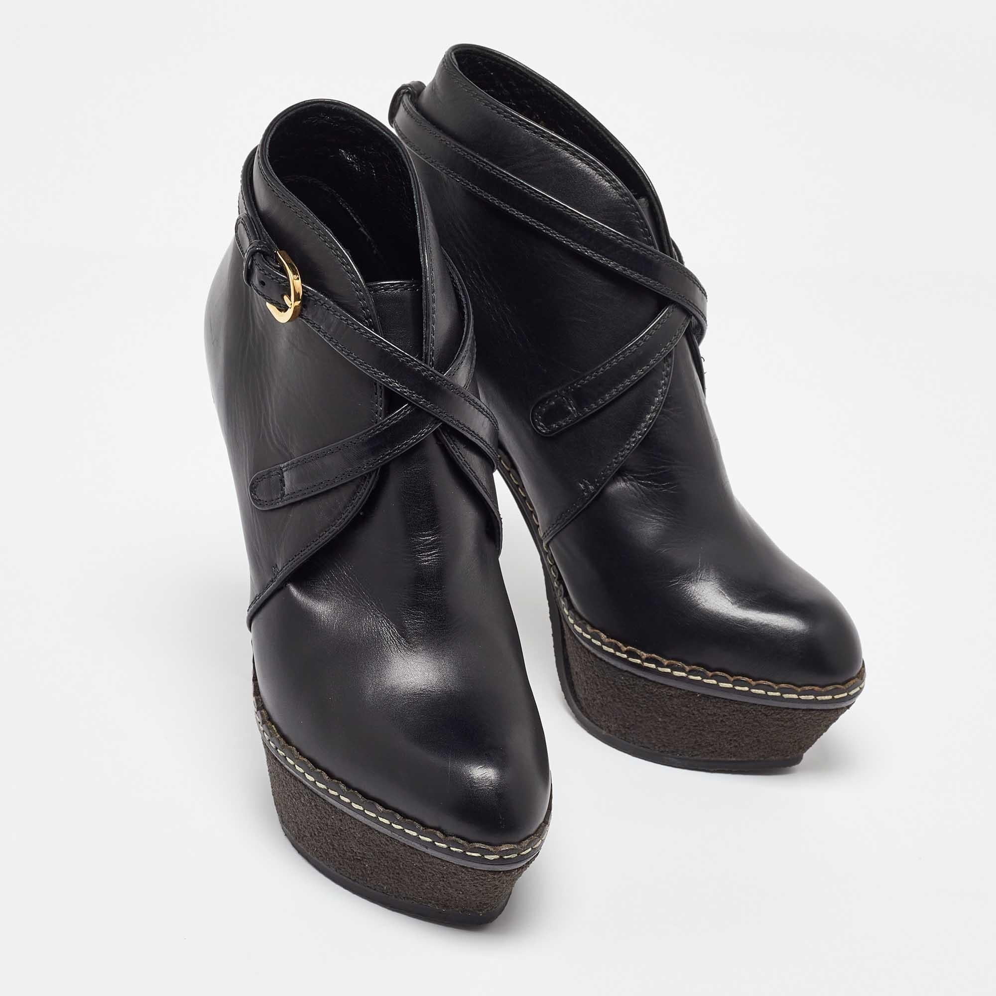 Women's Sergio Rossi Black Leather Platform Ankle Length Boots Size 36.5 For Sale