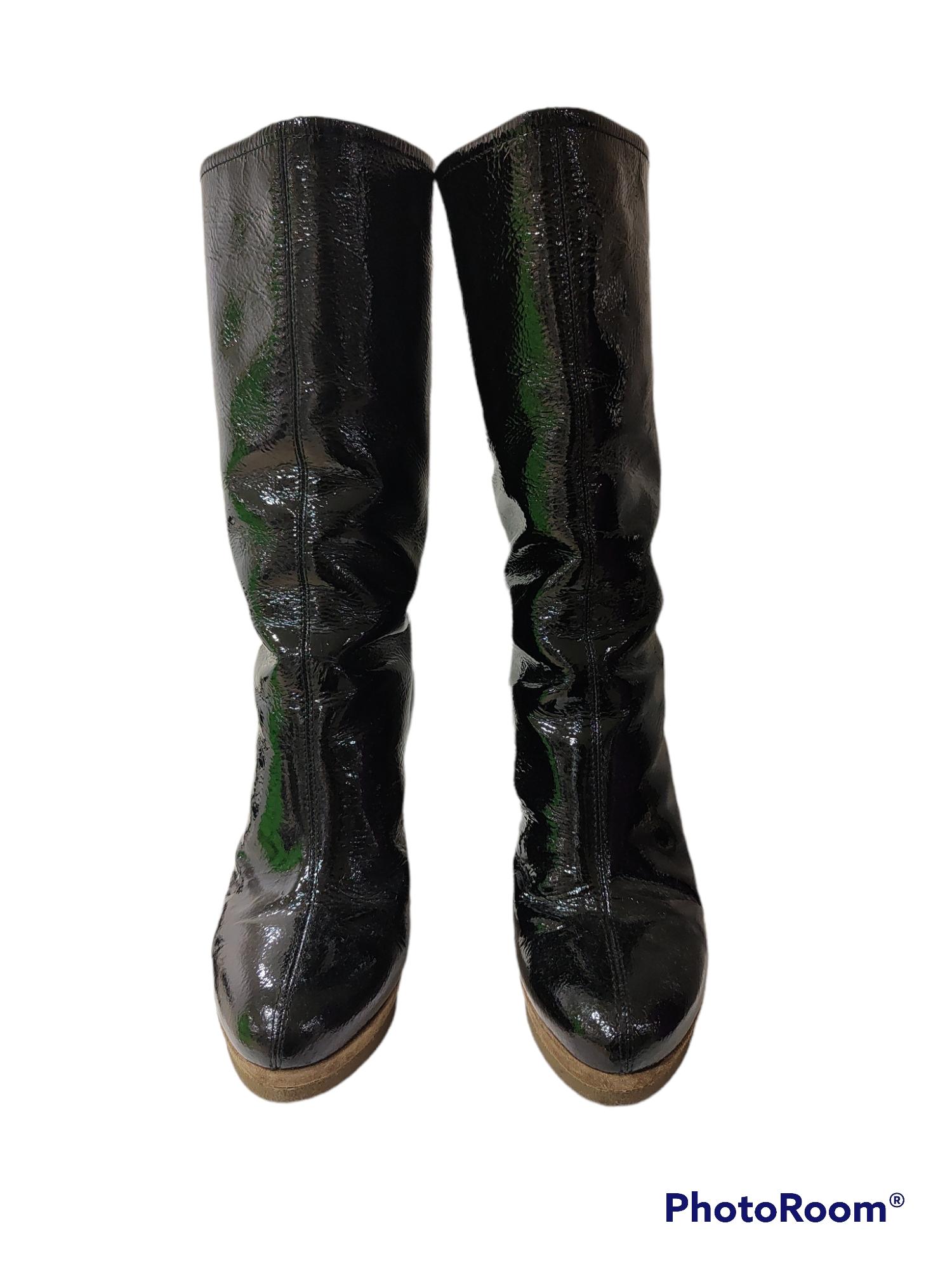 Sergio Rossi black patent leather boots In Excellent Condition For Sale In Capri, IT