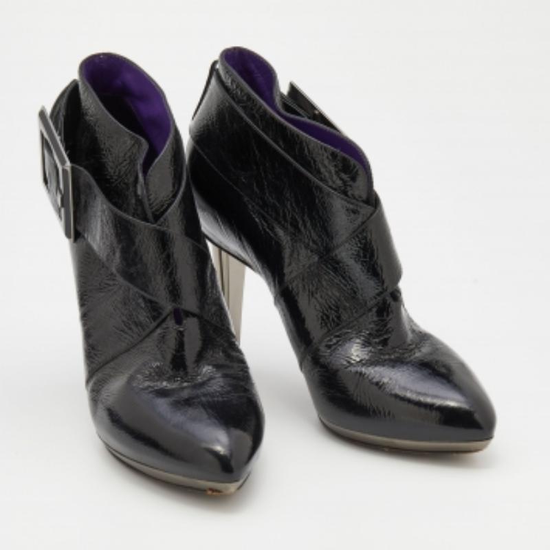 Women's Sergio Rossi Black Patent Leather Buckle Detail Ankle Length Boots Size 37 For Sale