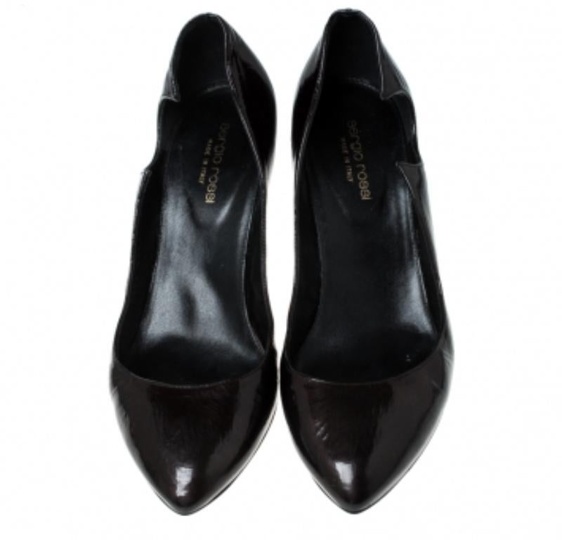 Sergio Rossi Pumps Marissa in vernice nera taglia 39 In condizioni buone in vendita a Dubai, Al Qouz 2