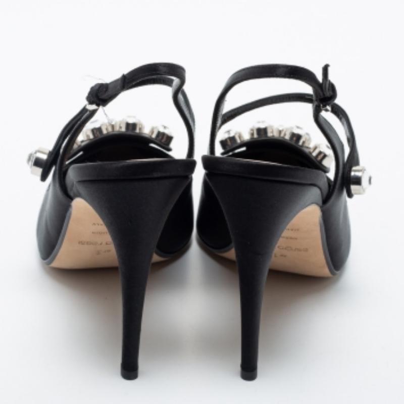 De las mujeres Sergio Rossi Sandalias de satén negro con adornos Slingback talla 40 en venta