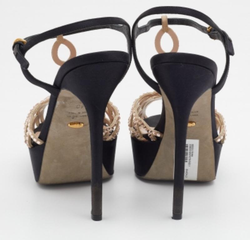 Sergio Rossi Sandalias de plataforma festoneadas con tiras de cristal, negras y de ante, talla 40 en venta 2
