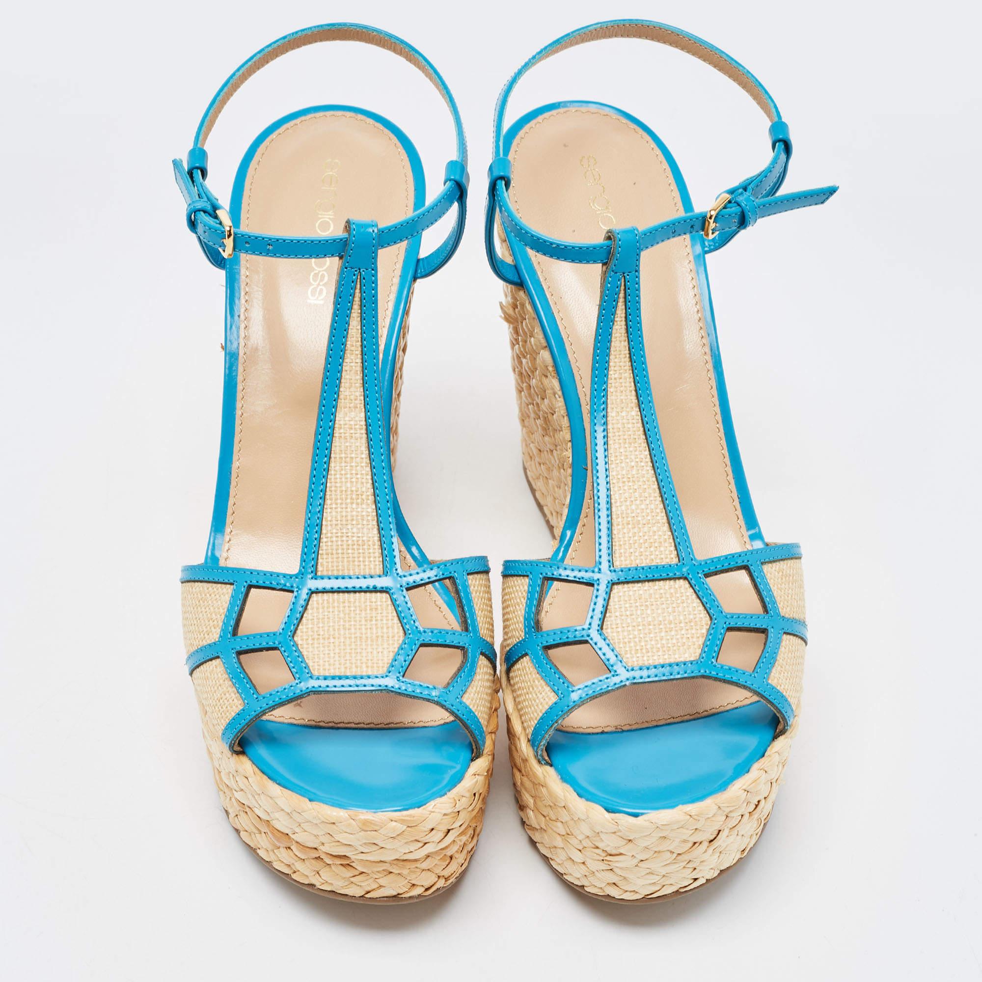 You can count on these designer sandals to complete a summer look. They are crafted beautifully and designed to offer the right fit and a comfortable lift.

Includes: Original Dustbag

