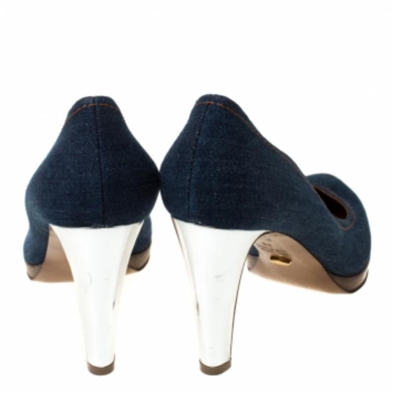 Donna Sergio Rossi Pumps in denim blu taglia 39 in vendita