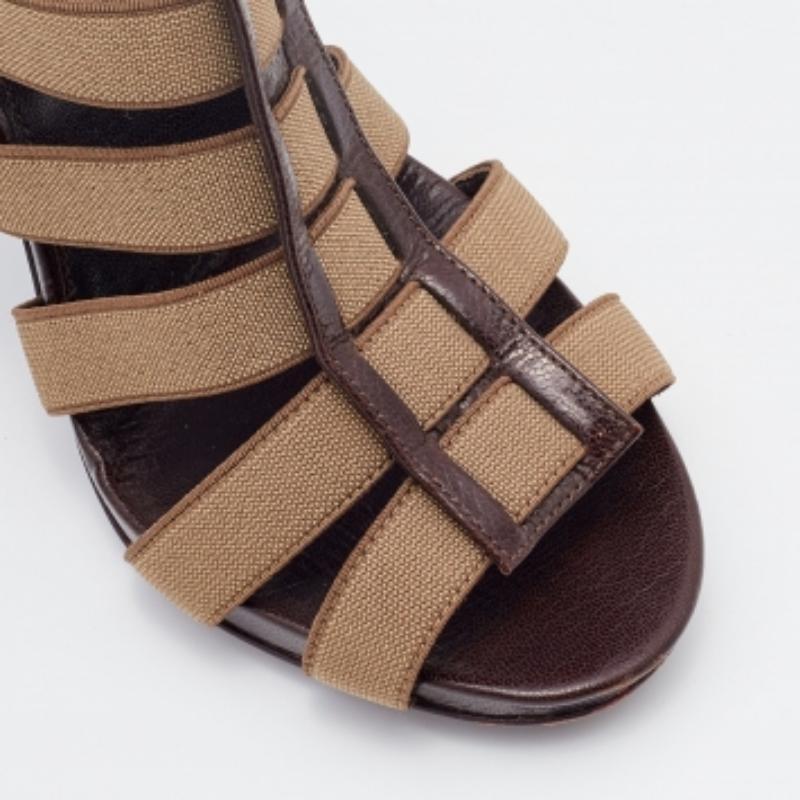Sergio Rossi Sandalias de tiras elásticas y piel marrón/gris talla 37 en venta 3