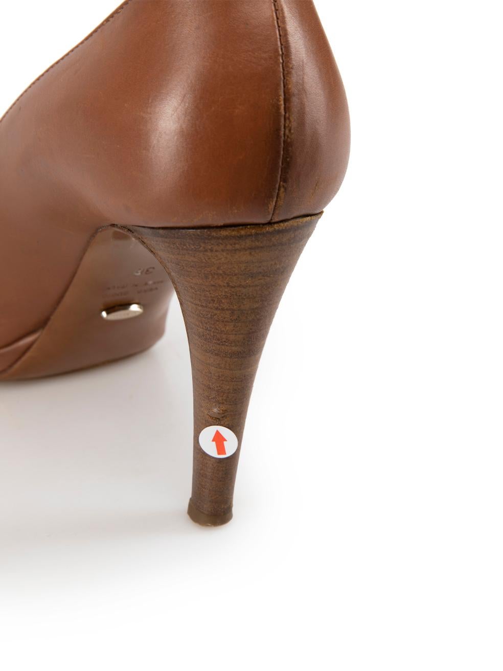 Sergio Rossi Brown Leather Slip On Pumps Size IT 38 For Sale 4