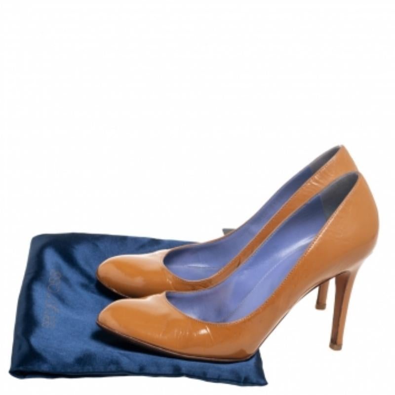 Sergio Rossi - Décolleté in pelle marrone con punta tonda - misura 38,5 in vendita 5