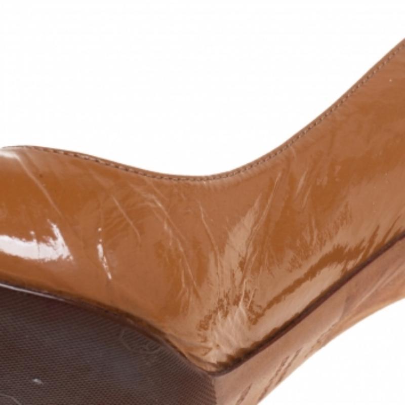 Sergio Rossi - Décolleté in pelle marrone con punta tonda - misura 38,5 in vendita 1
