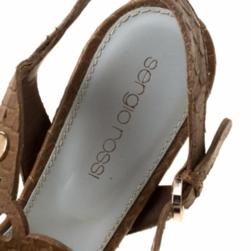 Sergio Rossi Brown Python Studded T Strap Sandals Size 36.5 en vente 2