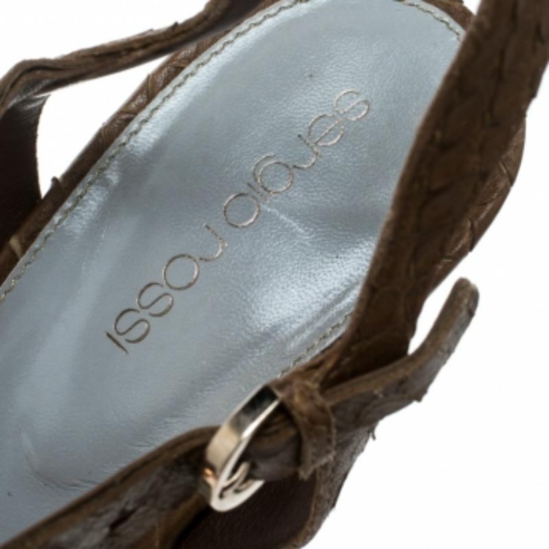 Sergio Rossi Brown Python Studded T Strap Sandals Size 37.5 en vente 2