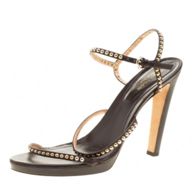 De las mujeres Sergio Rossi Sandalias de piel con tiras y tachuelas en marrón con plataforma y puntera abierta talla 40.5 en venta