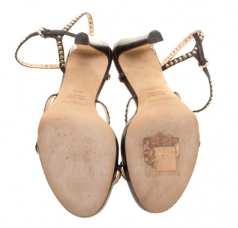 Sergio Rossi Sandalias de piel con tiras y tachuelas en marrón con plataforma y puntera abierta talla 40.5 en venta 2