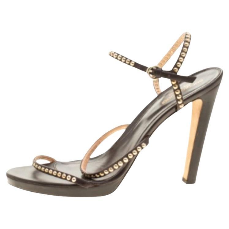 Sergio Rossi Sandalias de piel con tiras y tachuelas en marrón con plataforma y puntera abierta talla 40.5 en venta